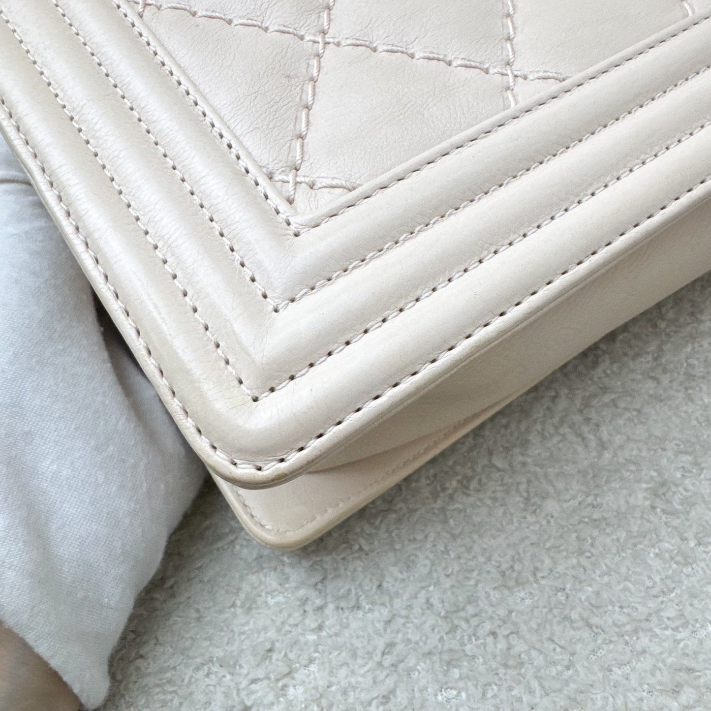 GLM-Medium 25cm Boy Flap in Nude Pink Calfskin and RHW
