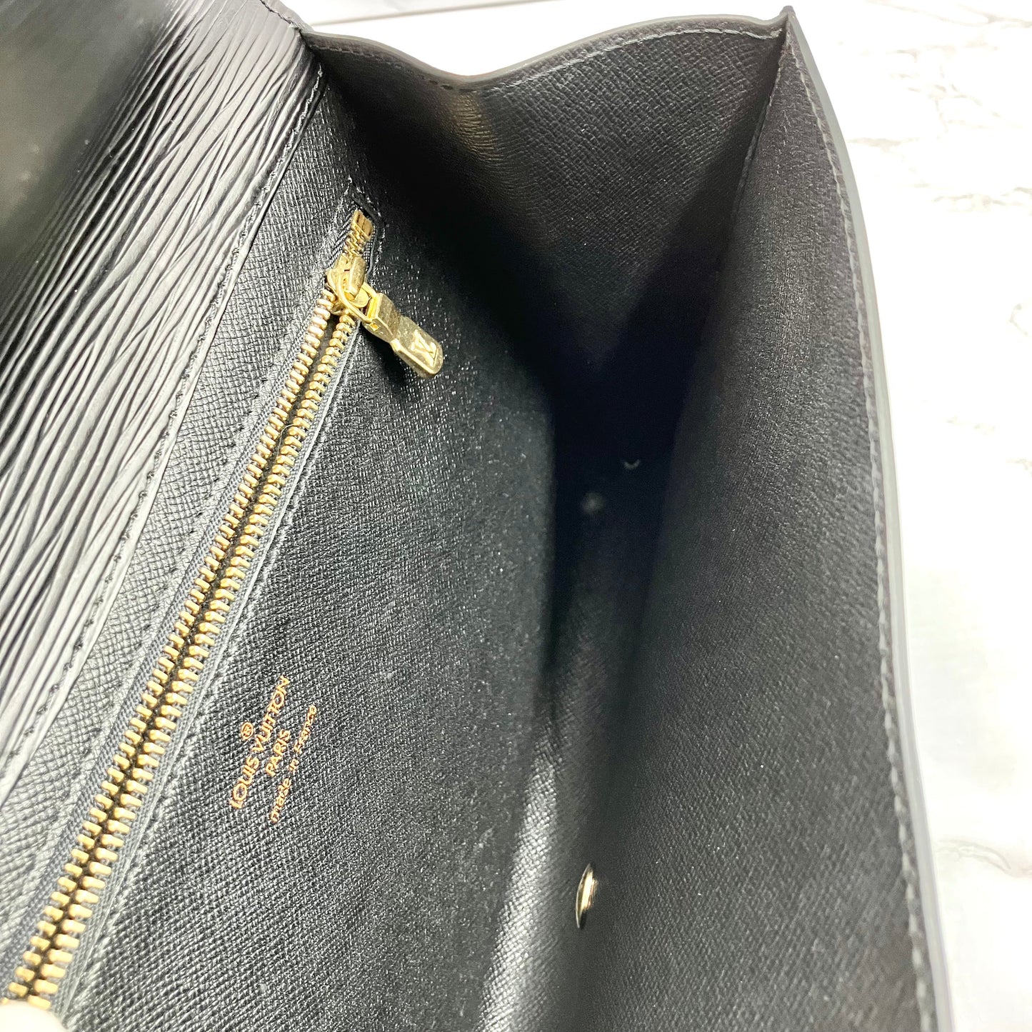 LOUIS VUITTON Epi Art Deco Clutch