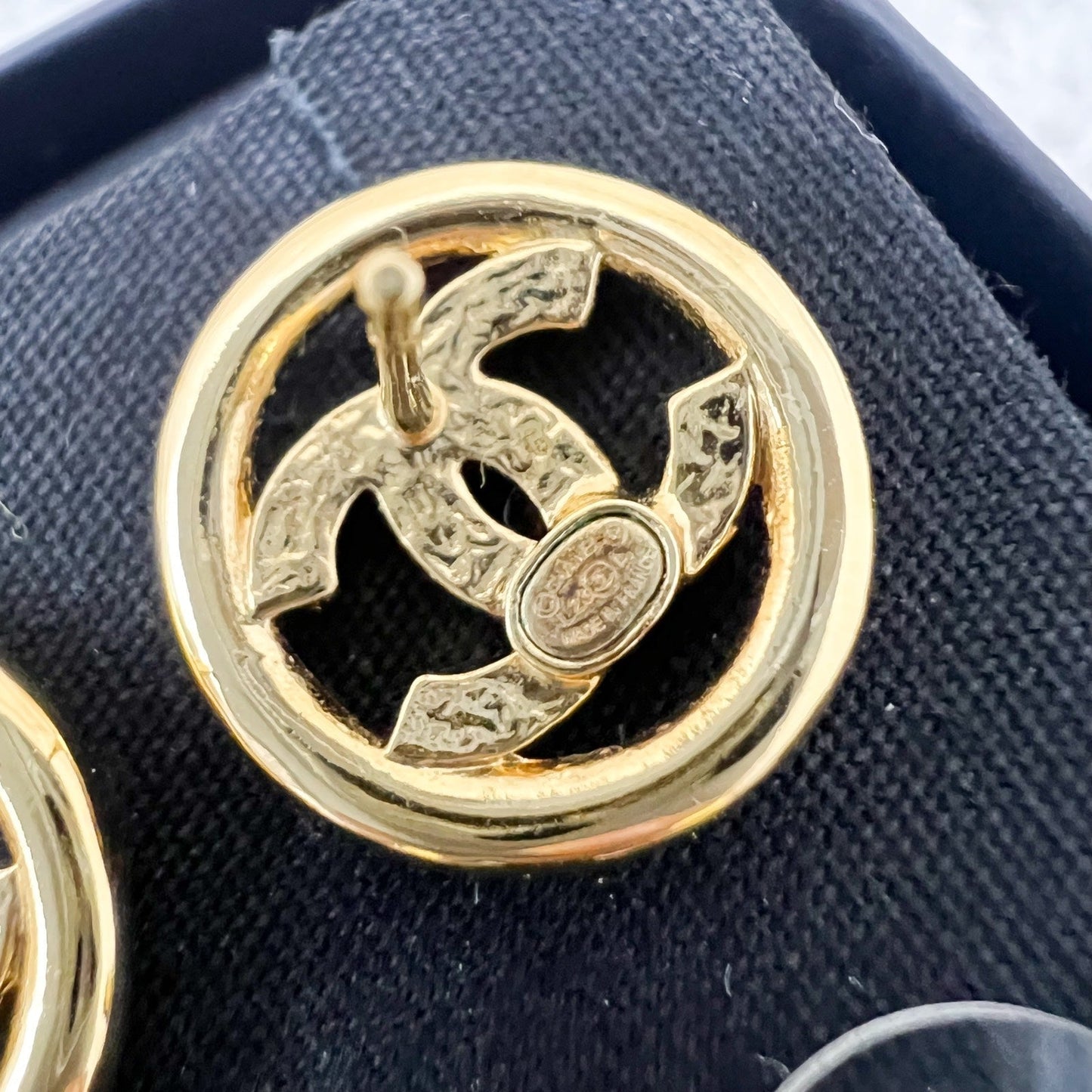 GLM-23A Round Earrings with GLM- Logo in GHW (Model: ABB462)