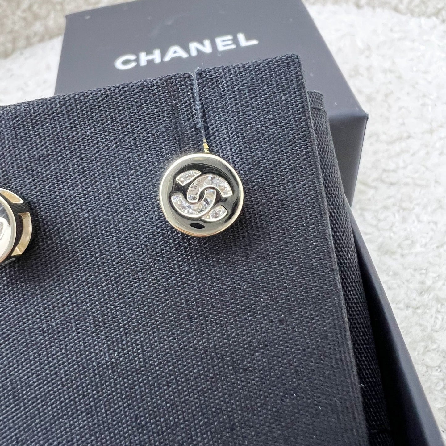 GLM-Mini Round Earrings with Crystal Studded GLM- Logo in LGHW