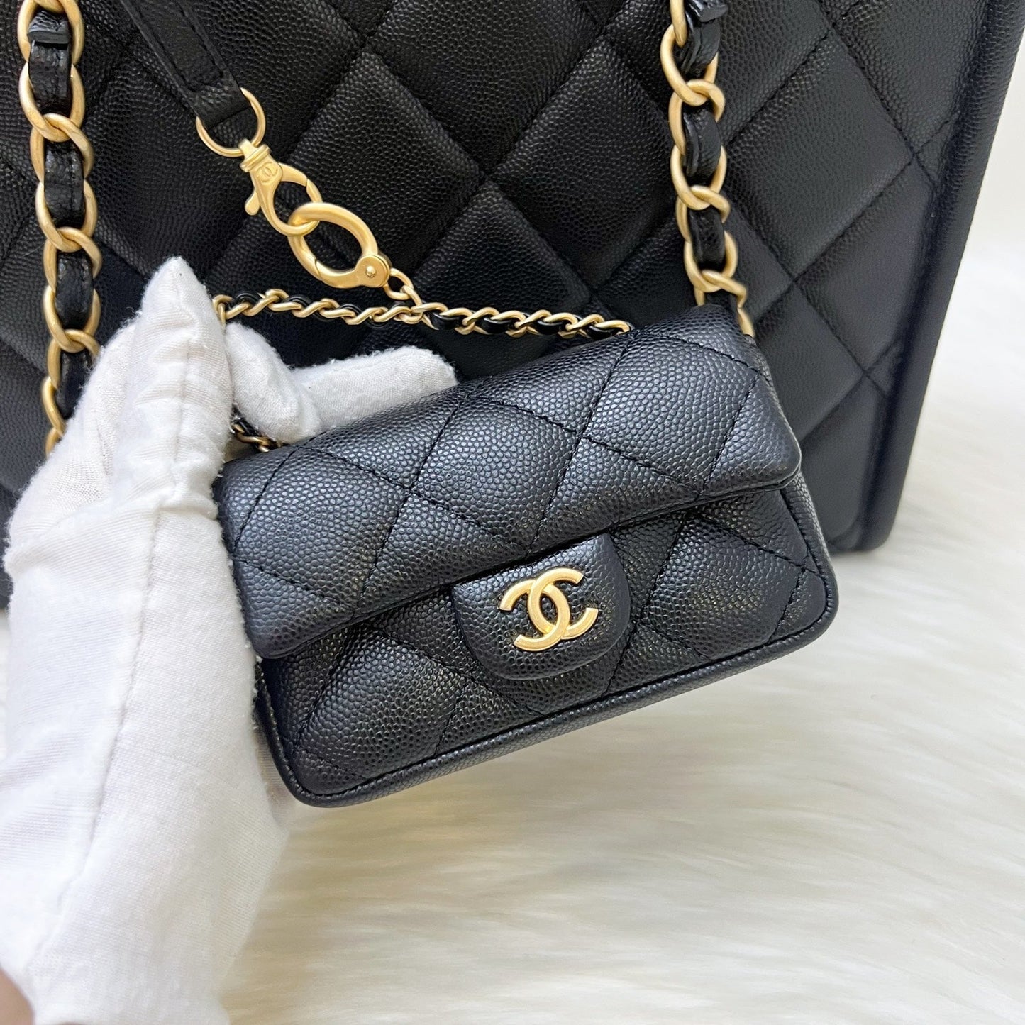 GLM-24A "2-in-1" Small Tote in Black Caviar and AGHW (Model: AS4940)
