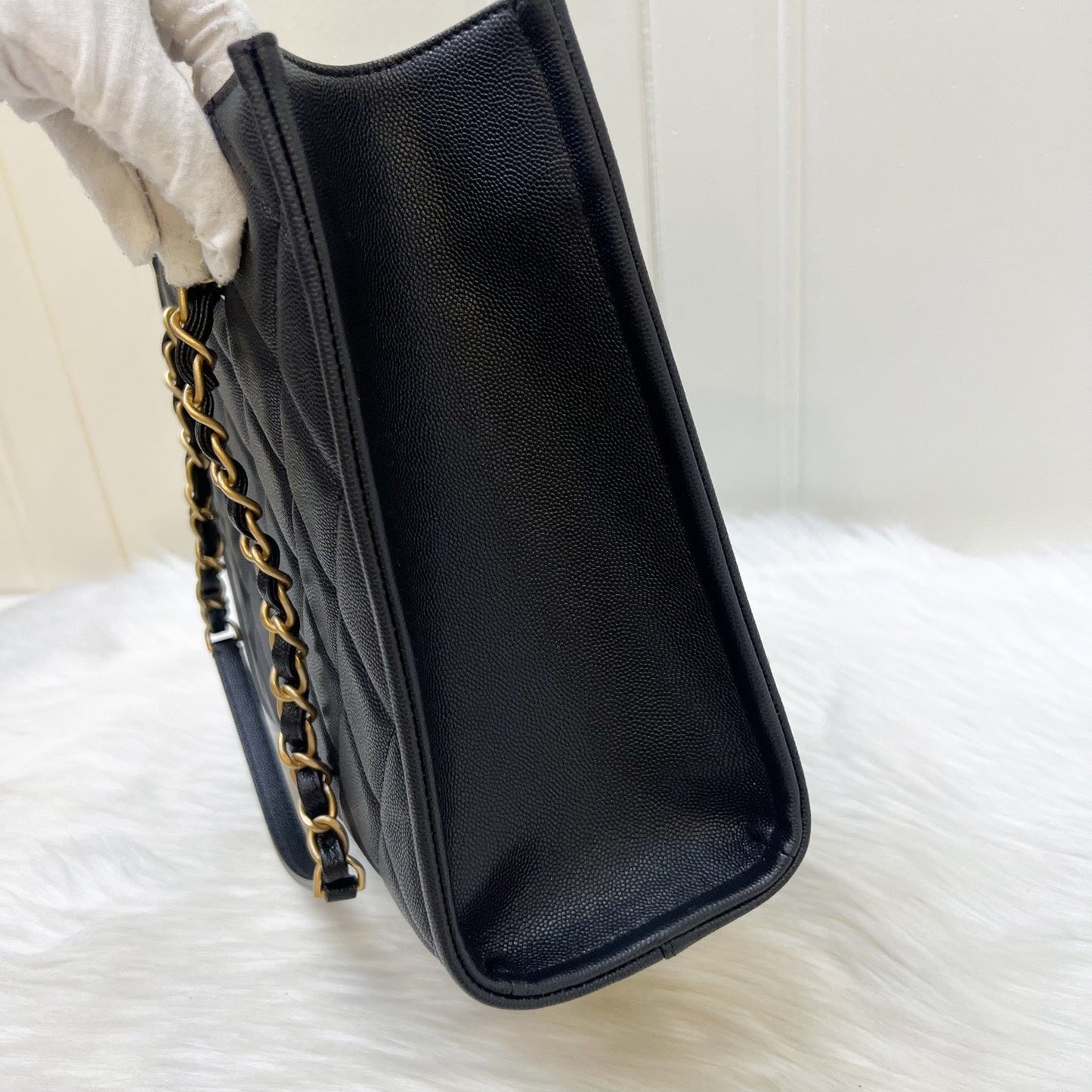 GLM-24A "2-in-1" Small Tote in Black Caviar and AGHW (Model: AS4940)