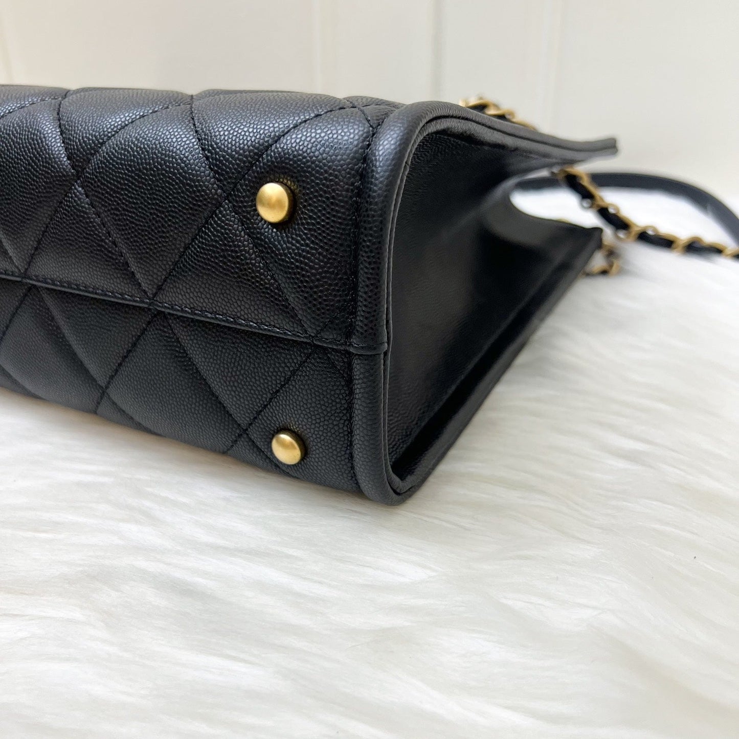 GLM-24A "2-in-1" Small Tote in Black Caviar and AGHW (Model: AS4940)