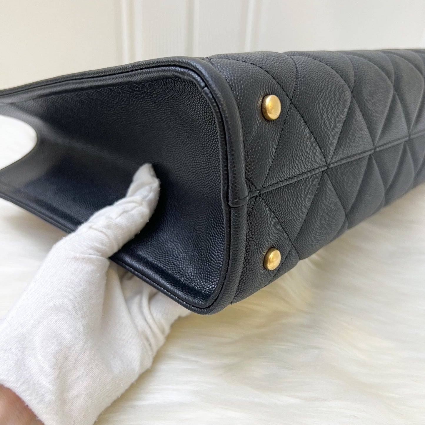 GLM-24A "2-in-1" Small Tote in Black Caviar and AGHW (Model: AS4940)