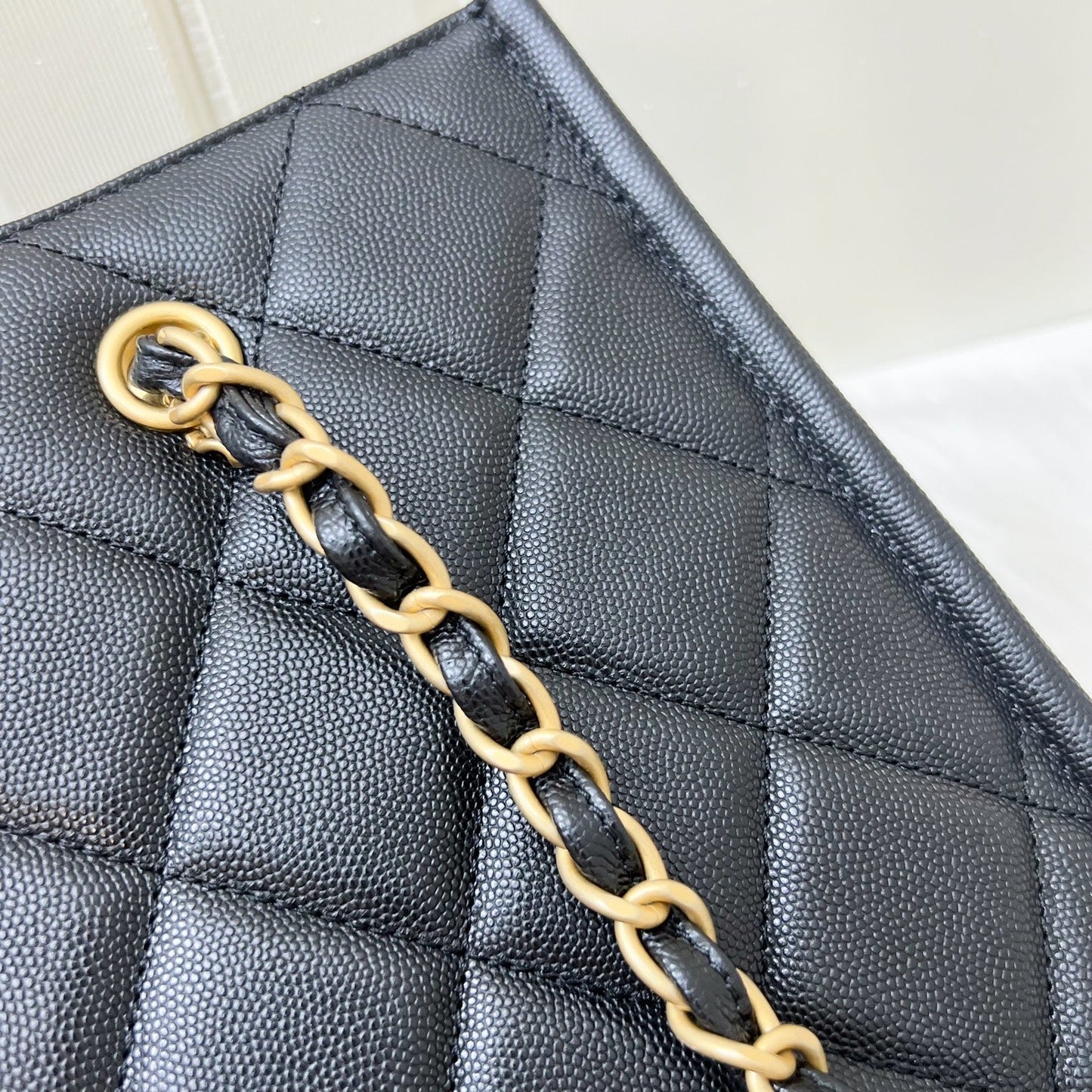 GLM-24A "2-in-1" Small Tote in Black Caviar and AGHW (Model: AS4940)
