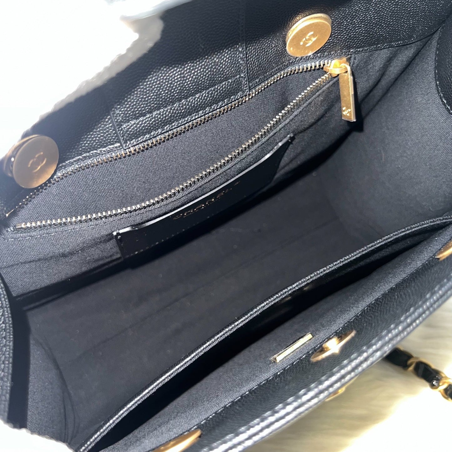 GLM-24A "2-in-1" Small Tote in Black Caviar and AGHW (Model: AS4940)