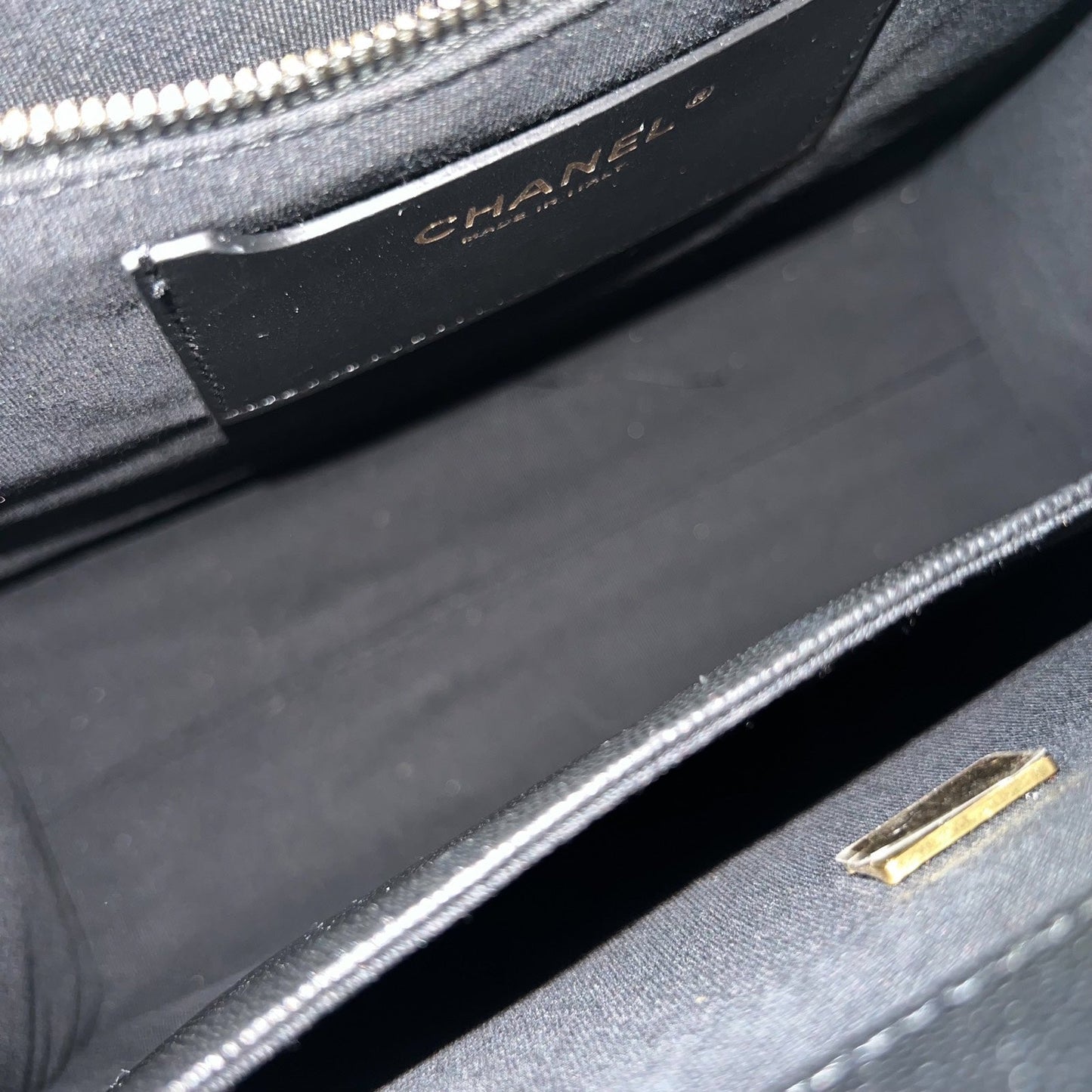GLM-24A "2-in-1" Small Tote in Black Caviar and AGHW (Model: AS4940)