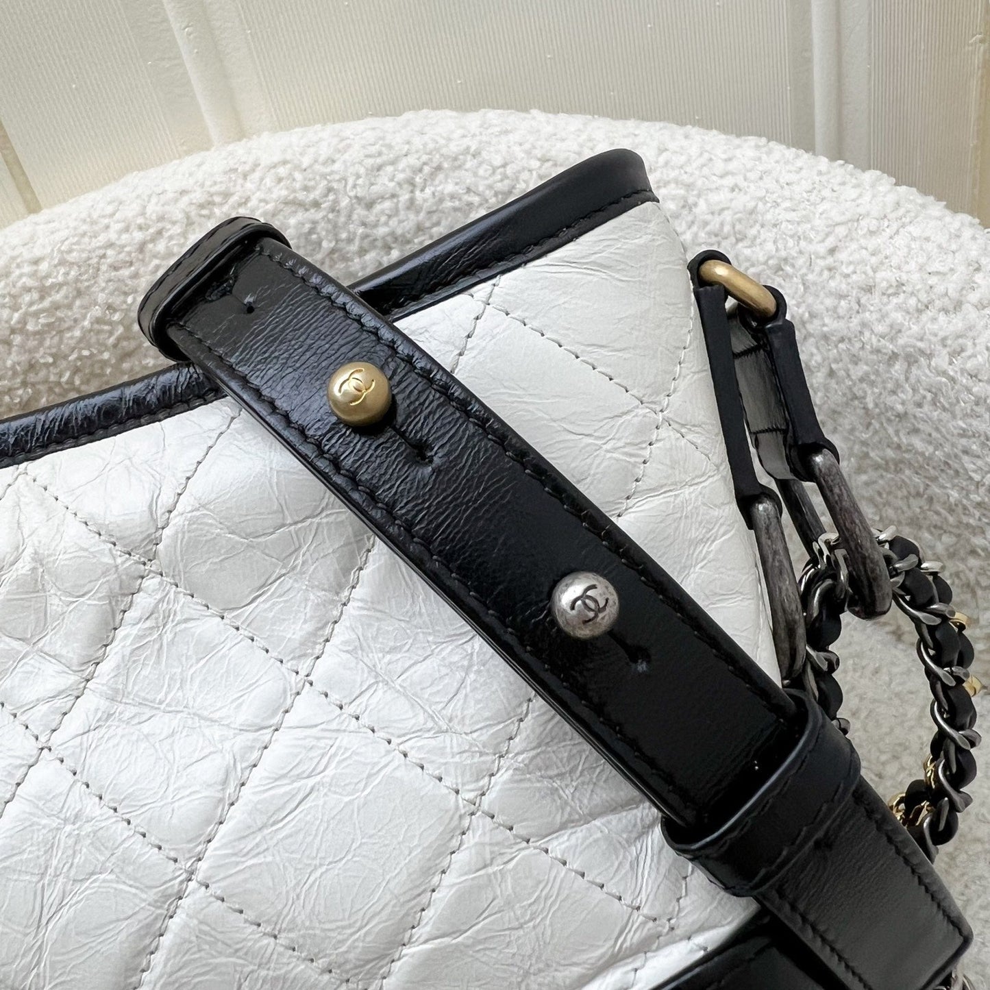 GLM-Small Gabrielle Hobo in White Distressed Calfskin, Black Base and 3 Tone HW
