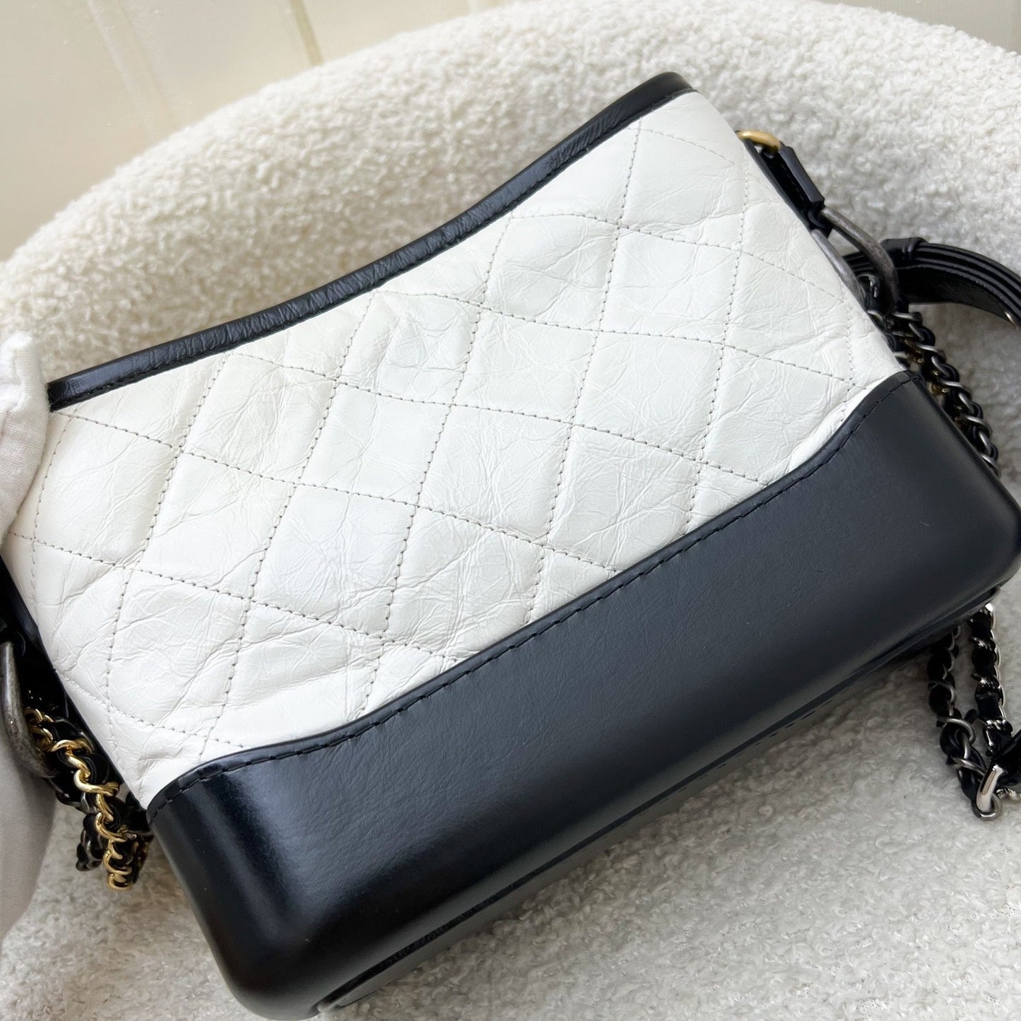 GLM-Small Gabrielle Hobo in White Distressed Calfskin, Black Base and 3 Tone HW