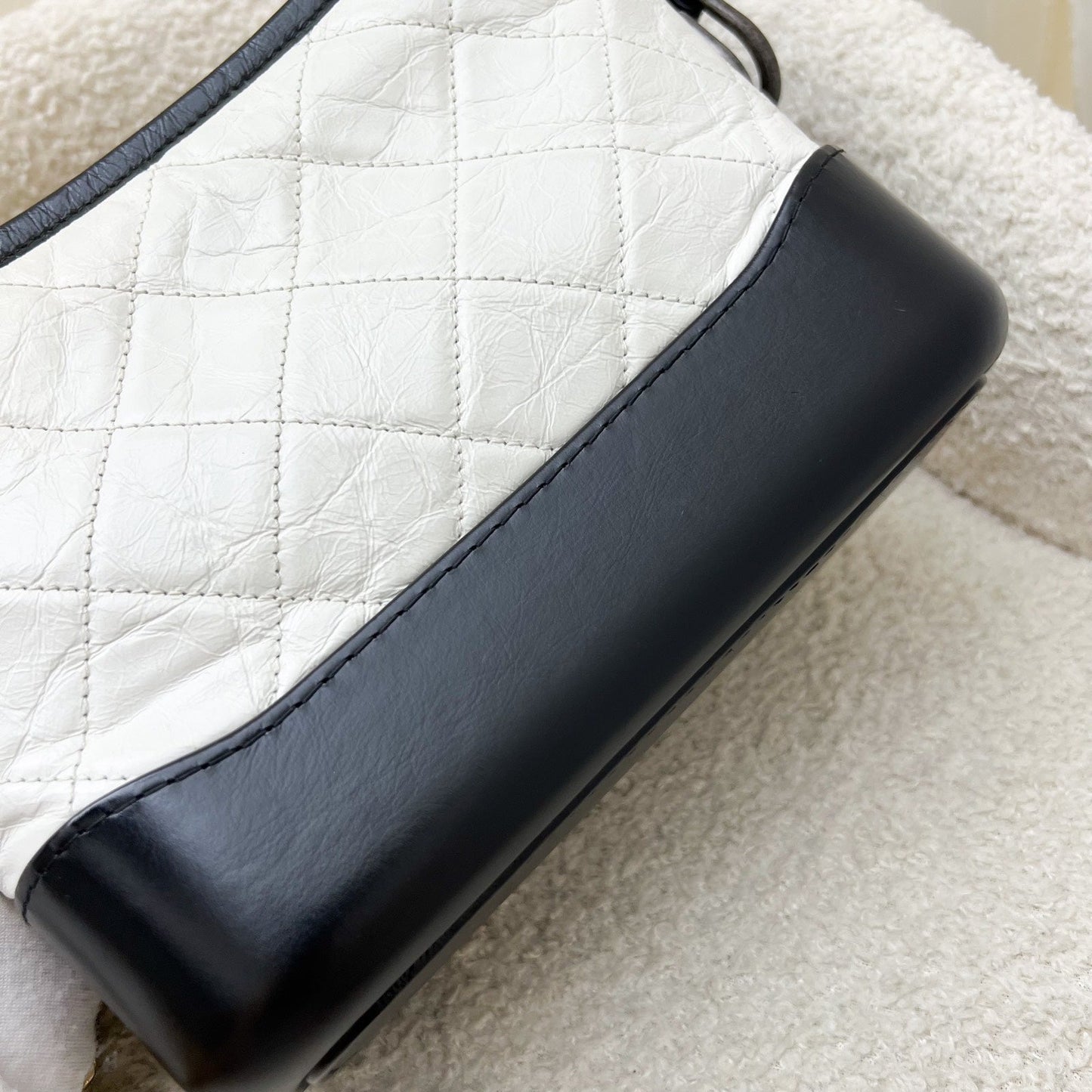 GLM-Small Gabrielle Hobo in White Distressed Calfskin, Black Base and 3 Tone HW
