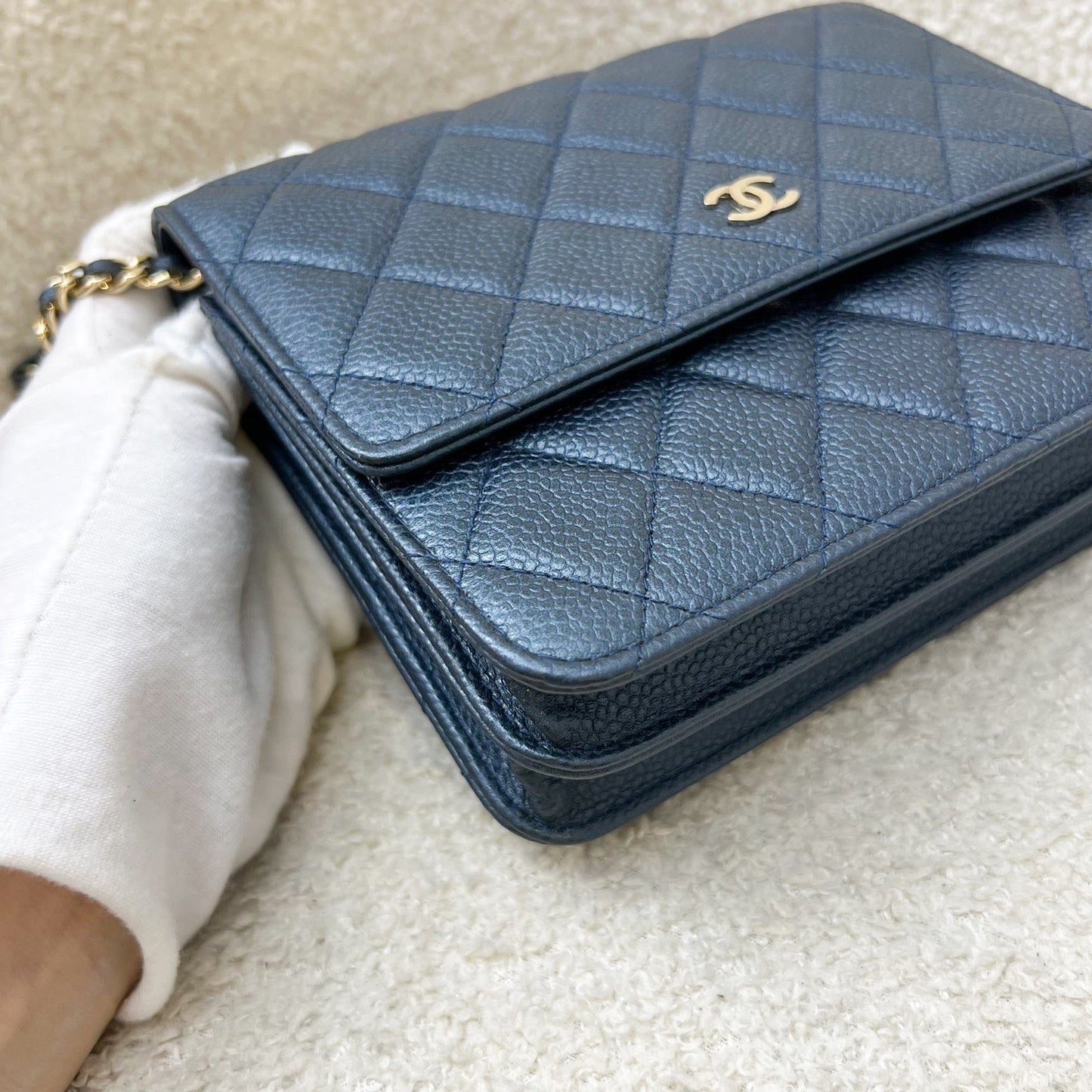 GLM-Square Wallet on Chain WOC in Metallic Blue Caviar and LGHW (Model: A84310)