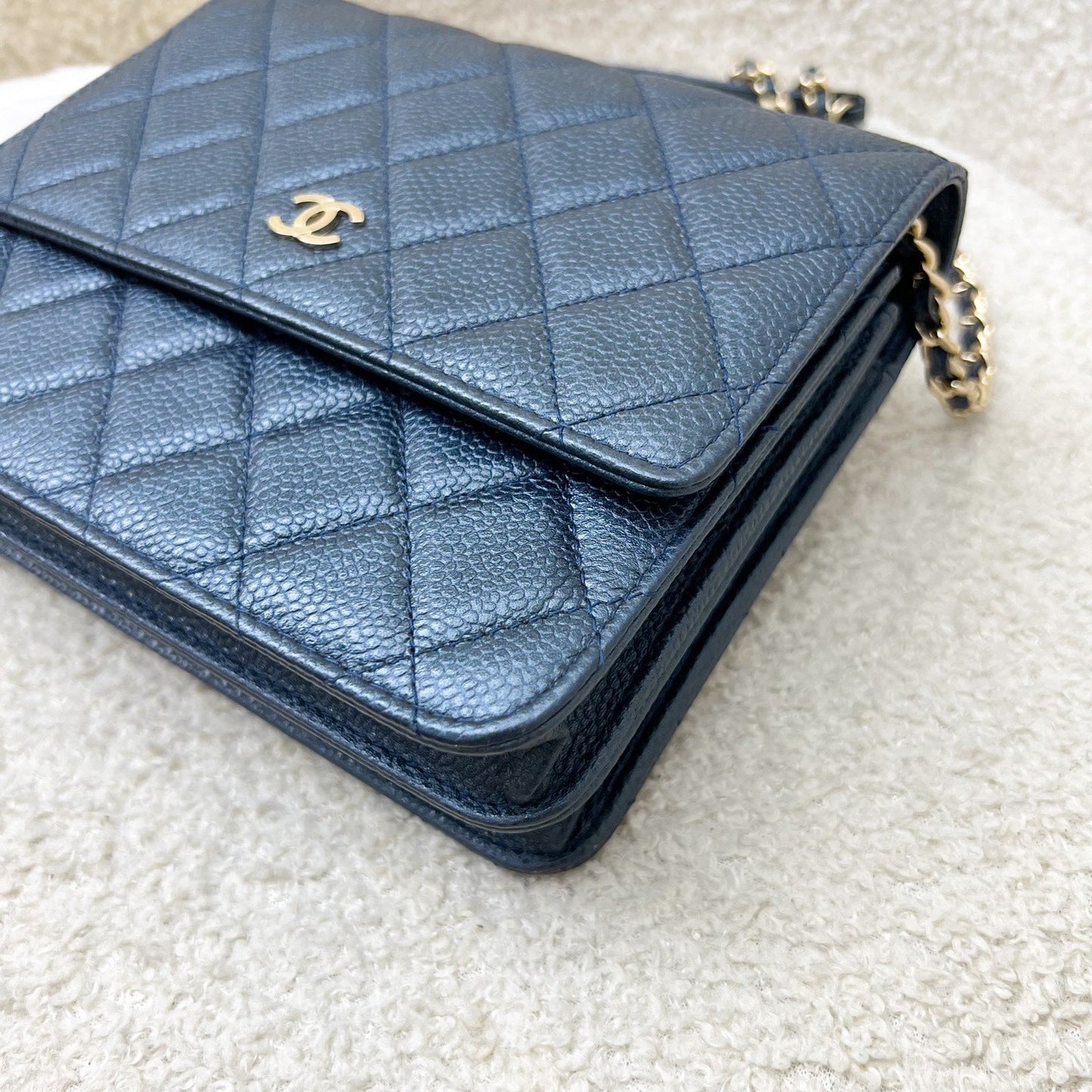 GLM-Square Wallet on Chain WOC in Metallic Blue Caviar and LGHW (Model: A84310)