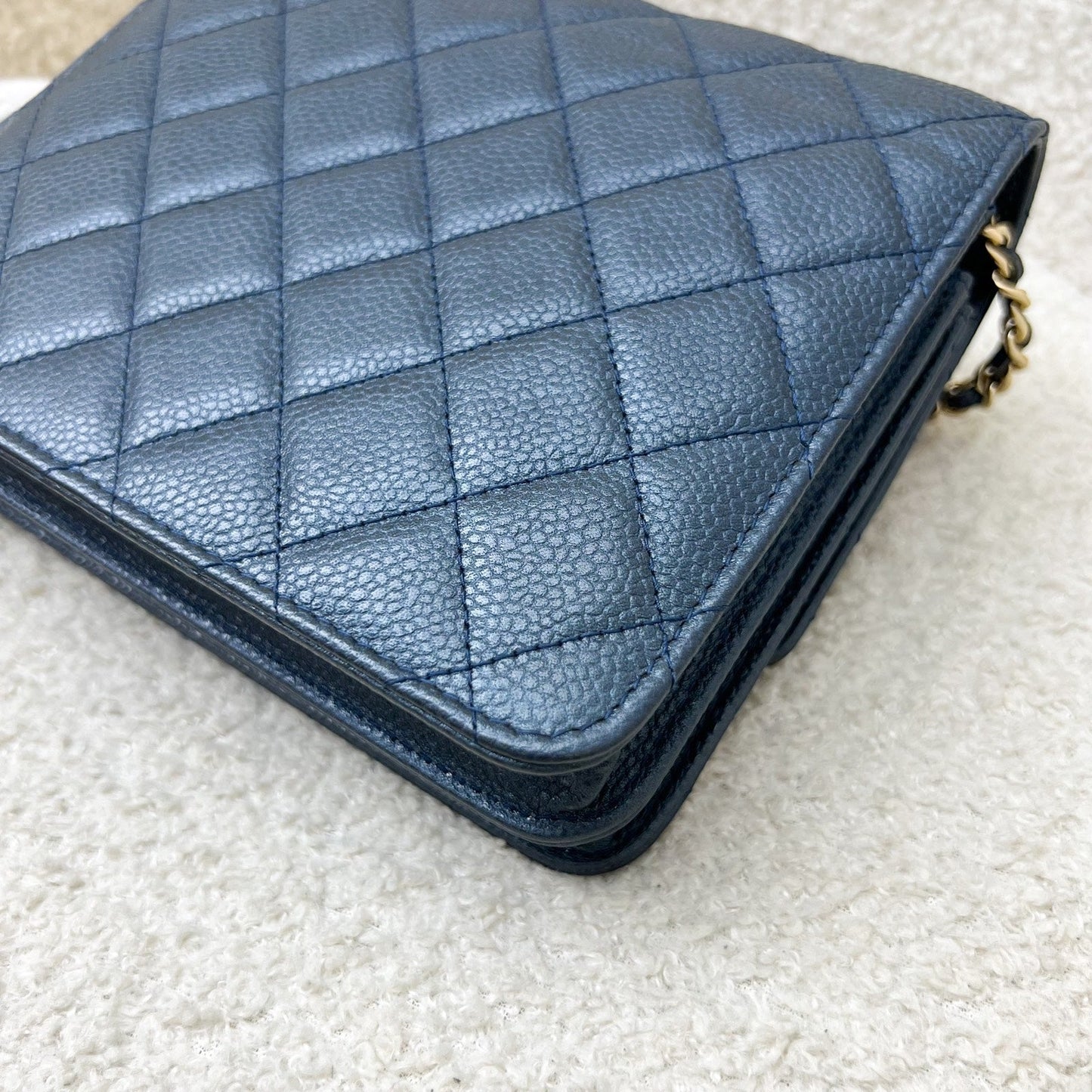 GLM-Square Wallet on Chain WOC in Metallic Blue Caviar and LGHW (Model: A84310)