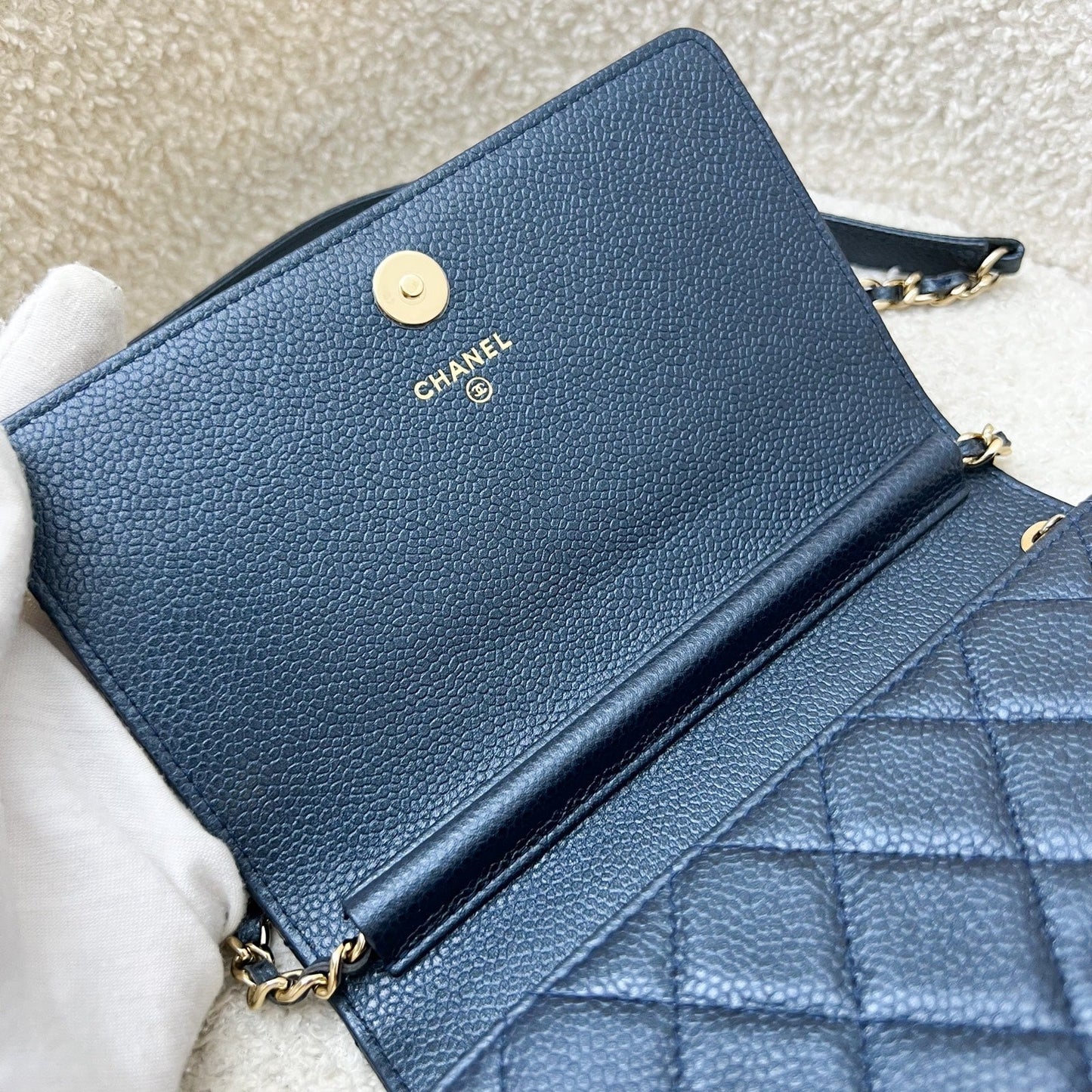 GLM-Square Wallet on Chain WOC in Metallic Blue Caviar and LGHW (Model: A84310)