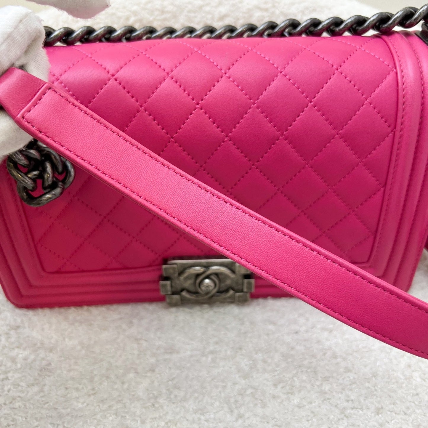GLM-Medium 25cm Boy Flap in Hot Pink Lambskin and RHW