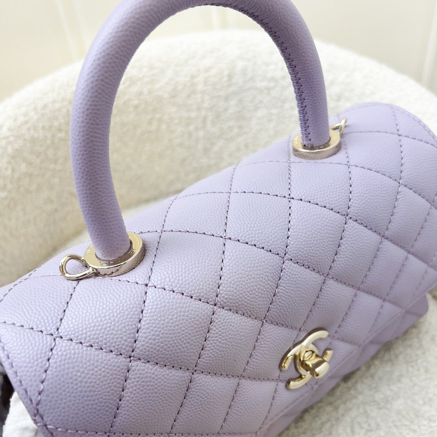 GLM-Small (24cm) Coco Handle in 24P Lilac Caviar and LGHW (Model: A92990)