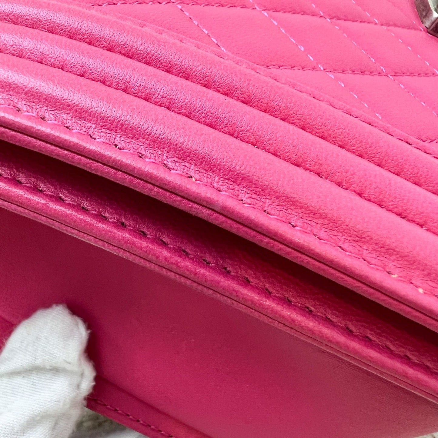 GLM-Medium 25cm Boy Flap in Hot Pink Lambskin and RHW