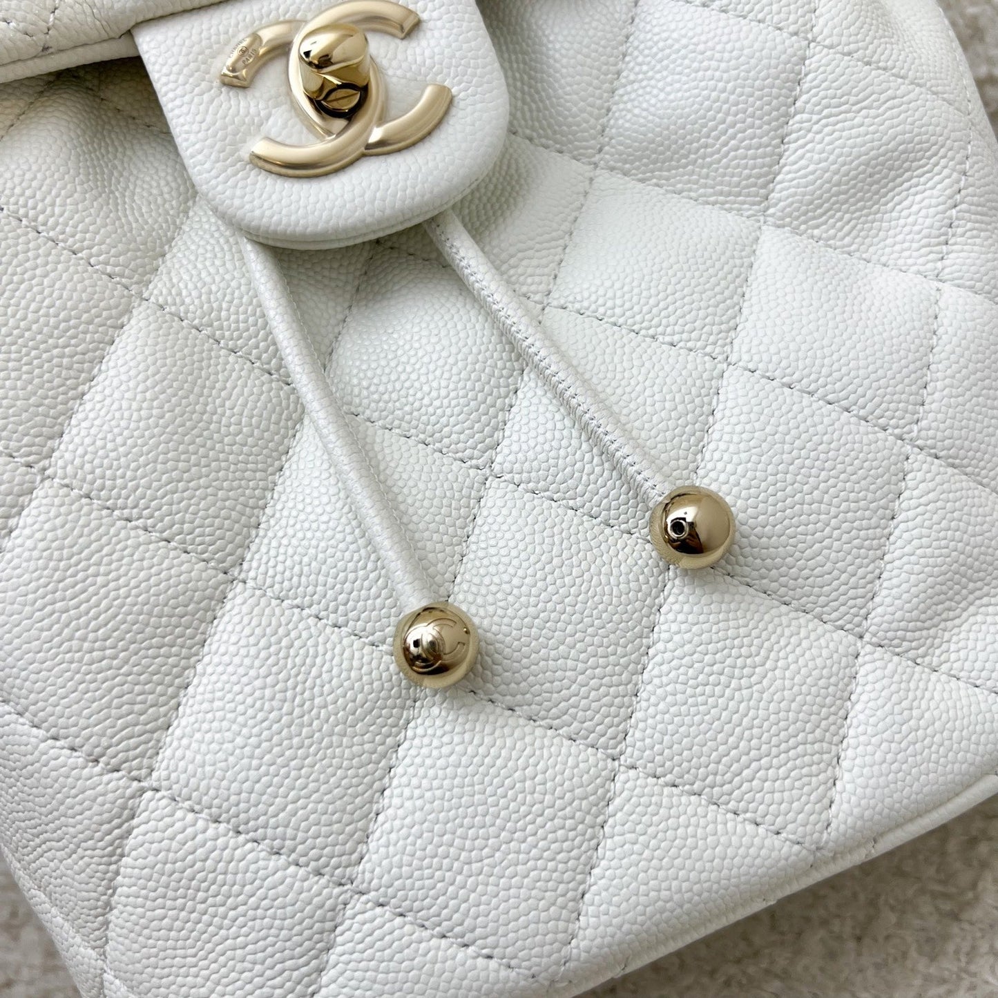 GLM-24S Urban Spirit Backpack in White Caviar and LGHW (Model: AS4058)