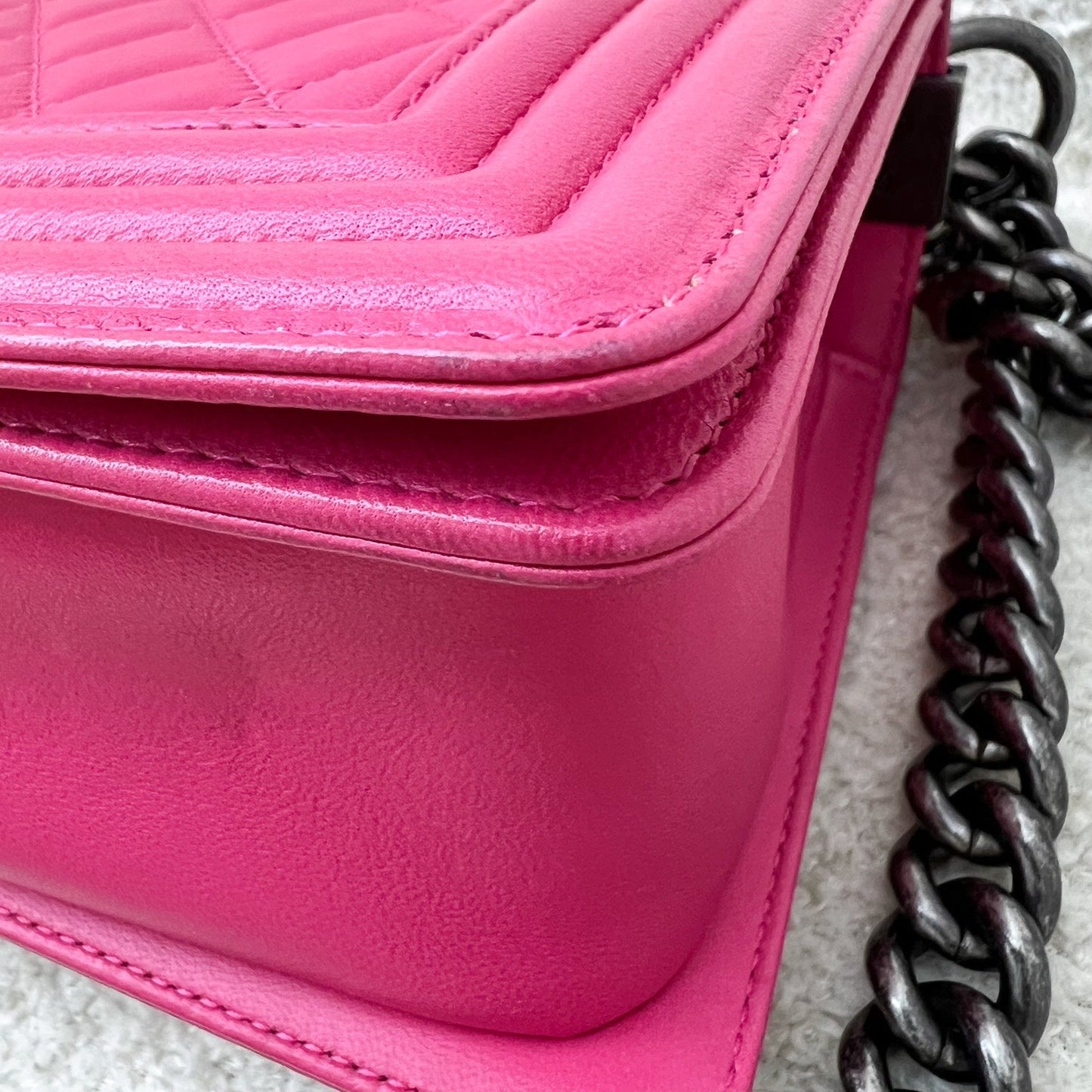 GLM-Medium 25cm Boy Flap in Hot Pink Lambskin and RHW