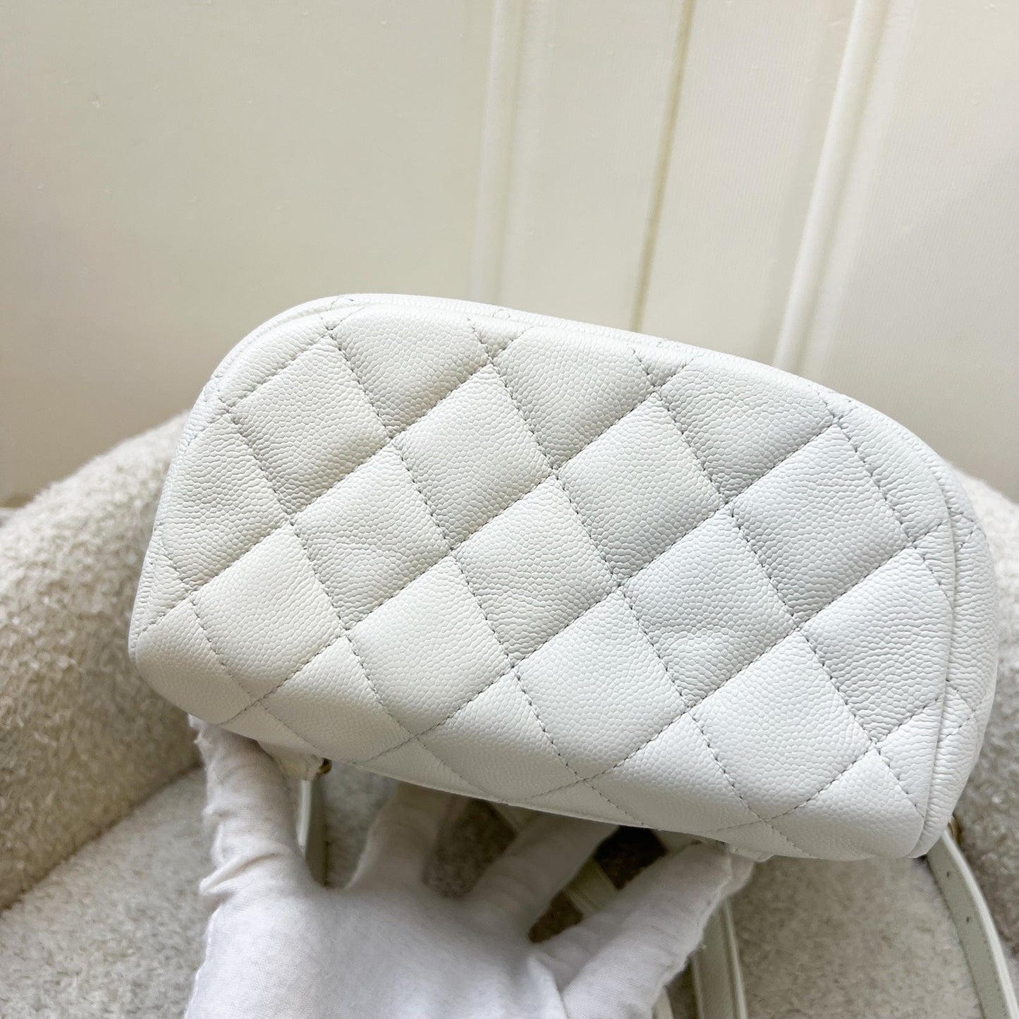 GLM-24S Urban Spirit Backpack in White Caviar and LGHW (Model: AS4058)