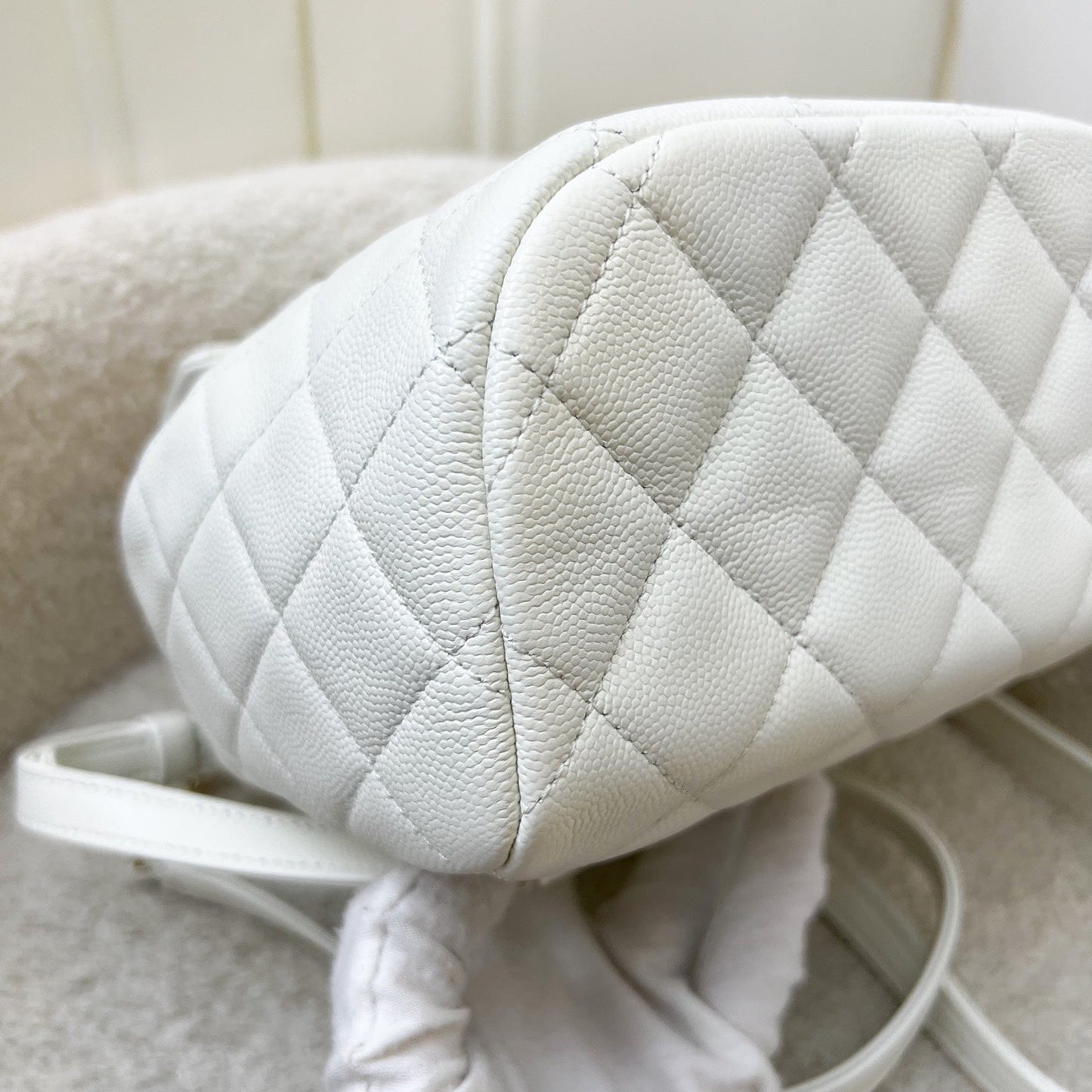 GLM-24S Urban Spirit Backpack in White Caviar and LGHW (Model: AS4058)