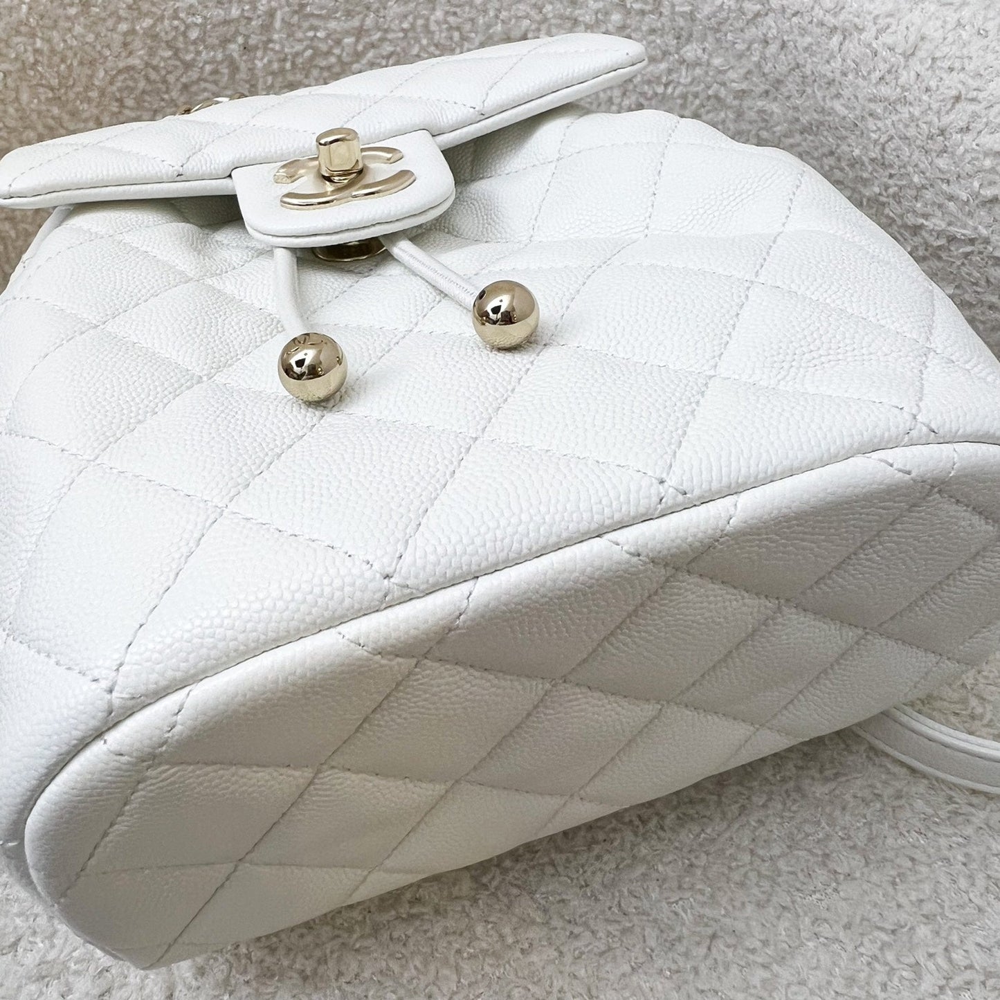 GLM-24S Urban Spirit Backpack in White Caviar and LGHW (Model: AS4058)