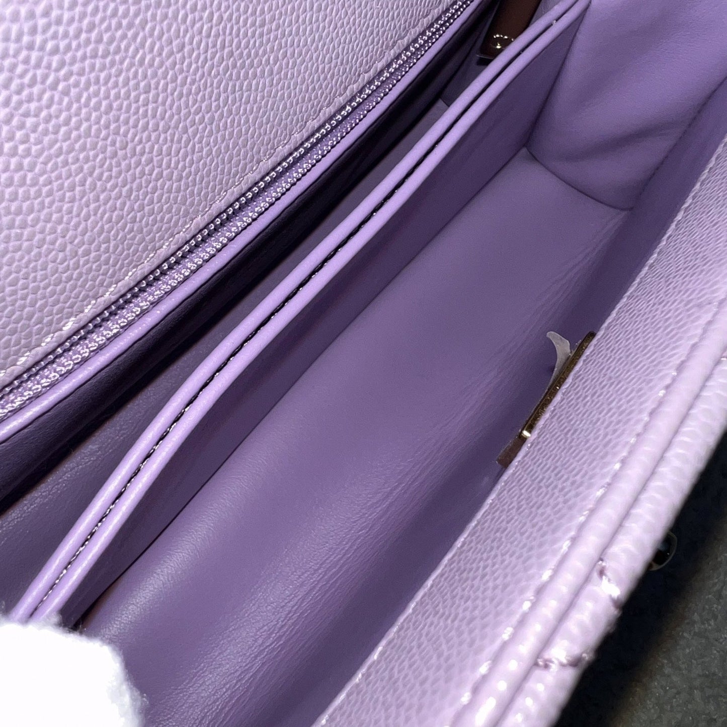 GLM-Small (24cm) Coco Handle in 24P Lilac Caviar and LGHW (Model: A92990)