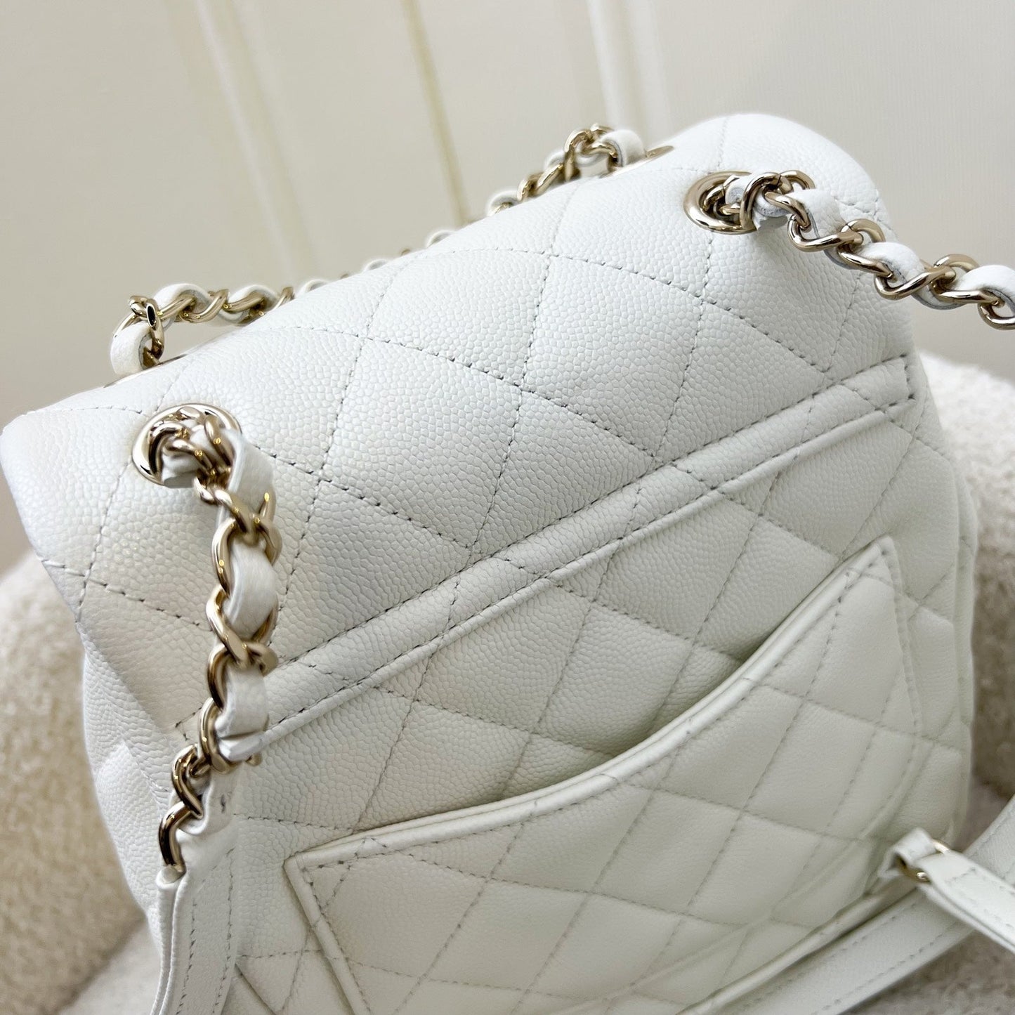 GLM-24S Urban Spirit Backpack in White Caviar and LGHW (Model: AS4058)
