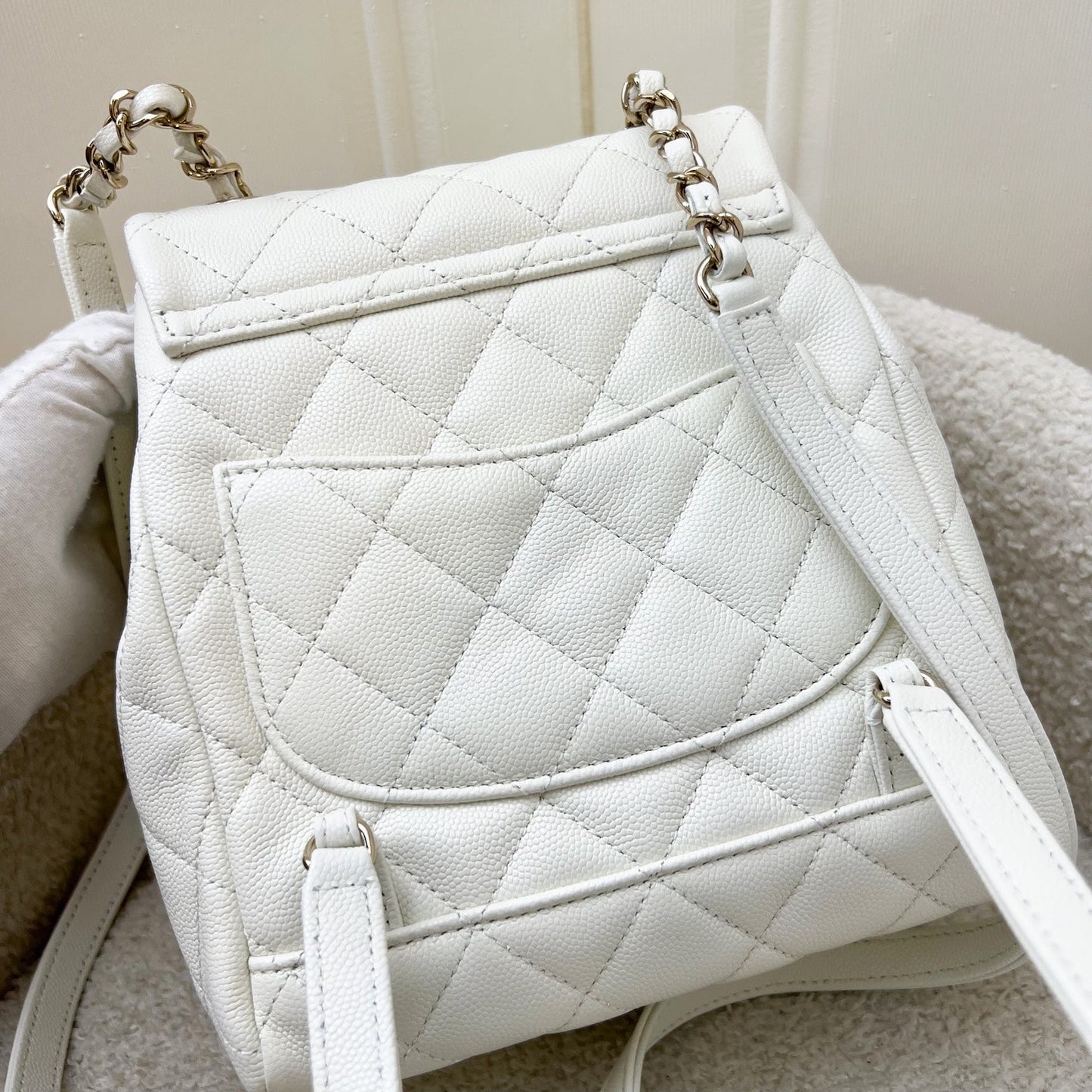 GLM-24S Urban Spirit Backpack in White Caviar and LGHW (Model: AS4058)