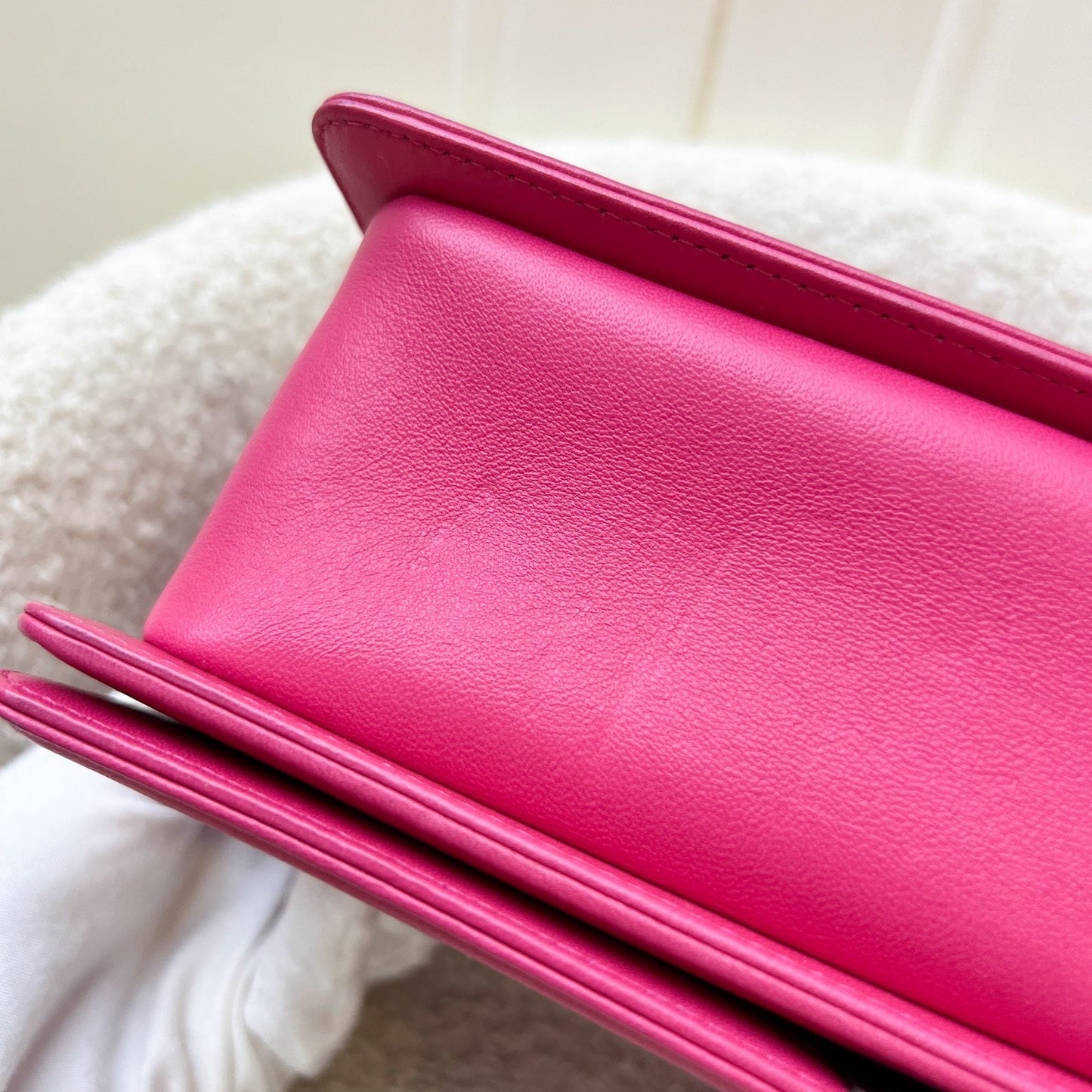 GLM-Medium 25cm Boy Flap in Hot Pink Lambskin and RHW