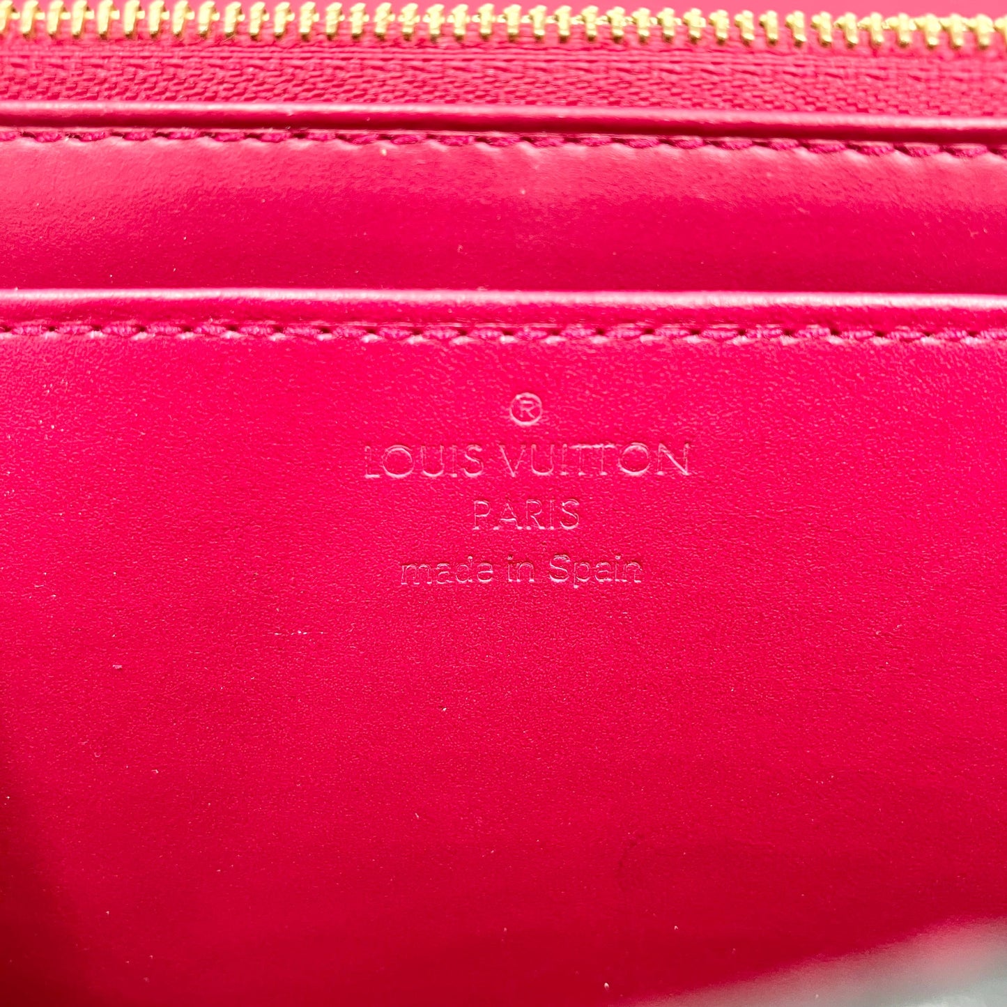 LOUIS VUITTON Vernis Capucines Long Wallets