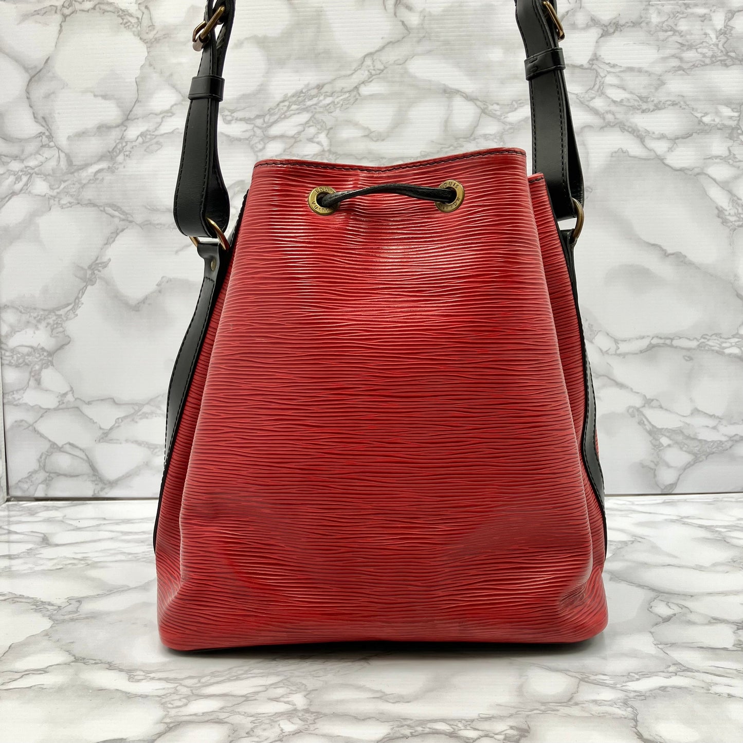LOUIS VUITTON petit noé