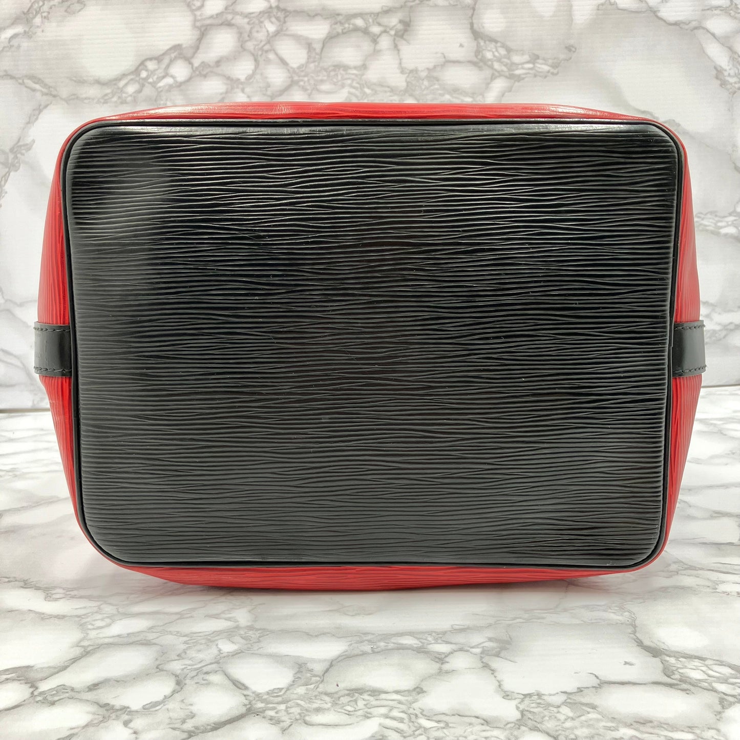 LOUIS VUITTON petit noé