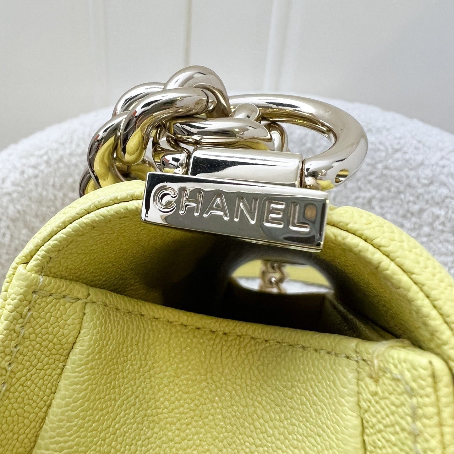 GLM-Small 20cm Boy Flap in Yellow Caviar and LGHW