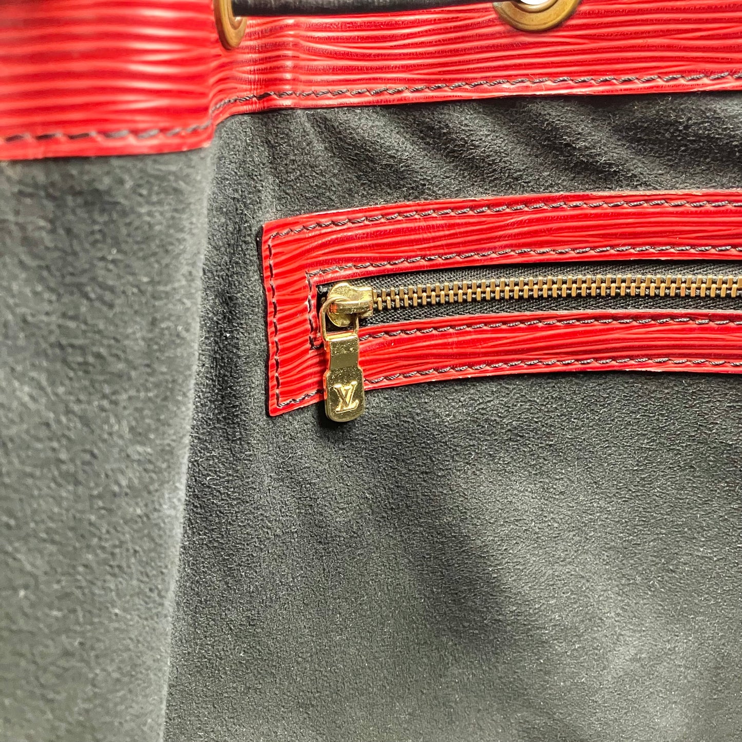 LOUIS VUITTON petit noé