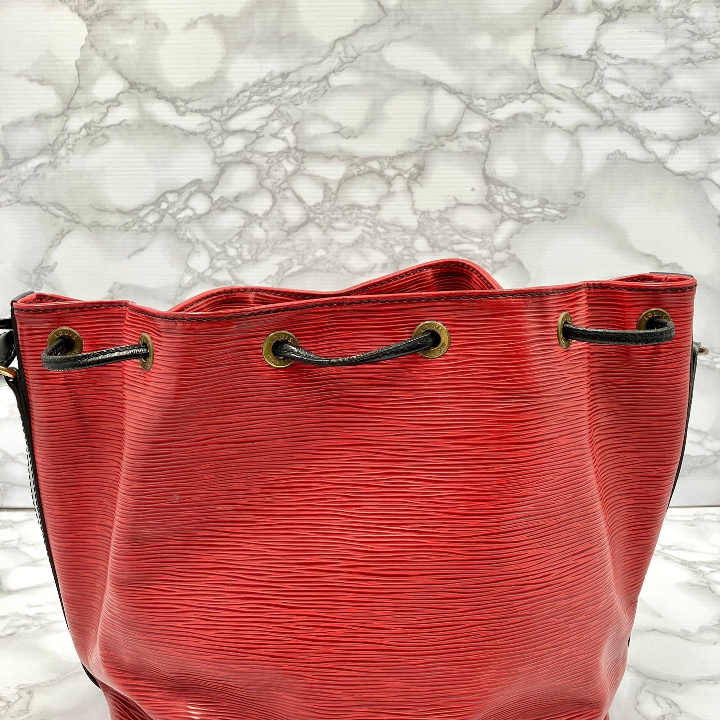 LOUIS VUITTON petit noé
