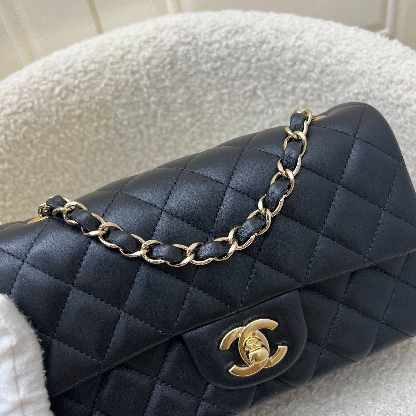 GLM-Classic Mini Rectangle Flap in Black Lambskin and LGHW (Model: A69900)