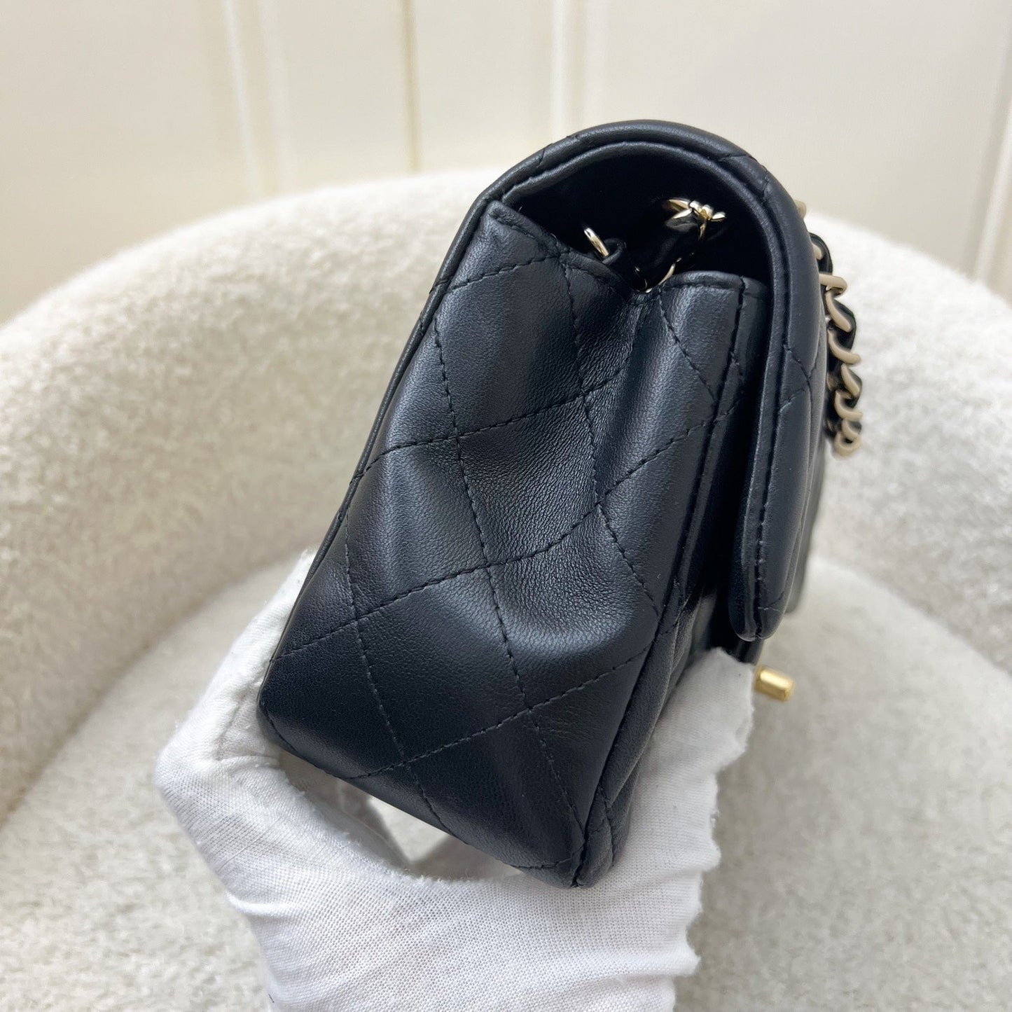 GLM-Classic Mini Rectangle Flap in Black Lambskin and LGHW (Model: A69900)