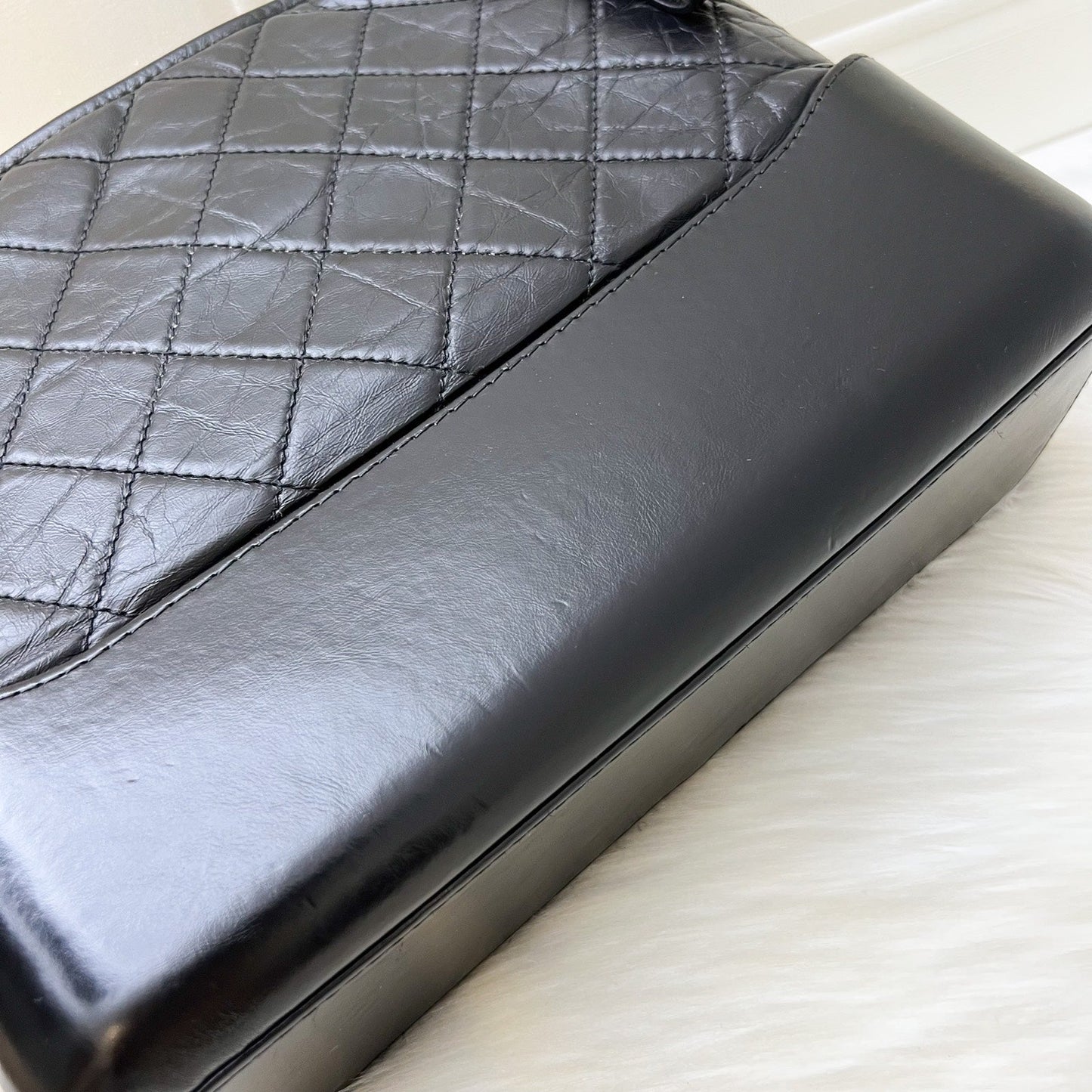 GLM-Medium (New Large) Gabrielle in Black Distressed Calfskin and 3 Tone HW