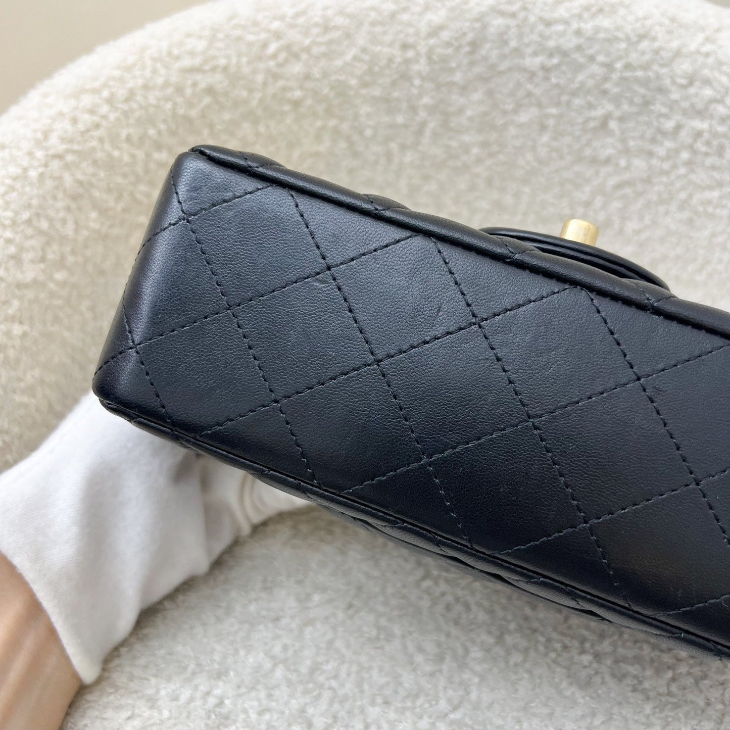 GLM-Classic Mini Rectangle Flap in Black Lambskin and LGHW (Model: A69900)