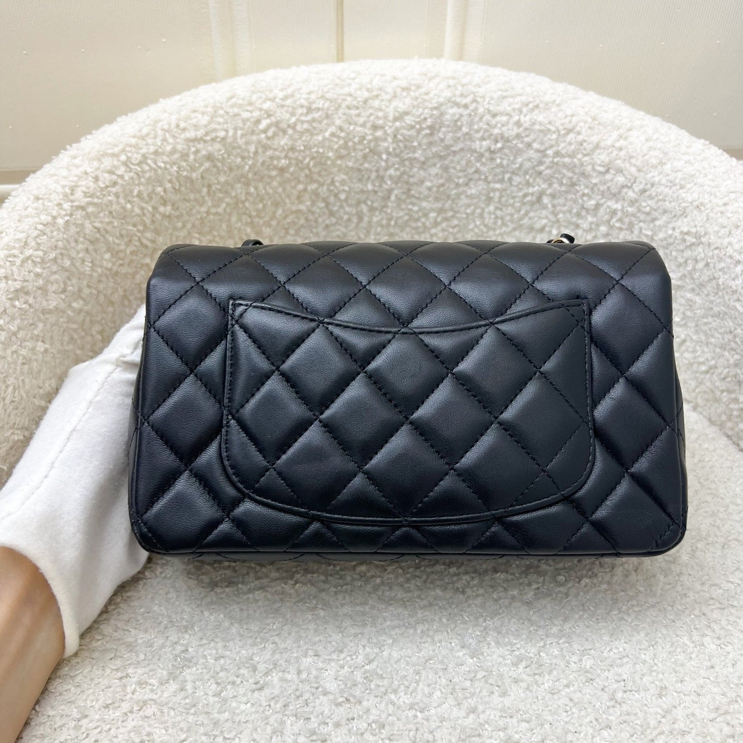 GLM-Classic Mini Rectangle Flap in Black Lambskin and LGHW (Model: A69900)