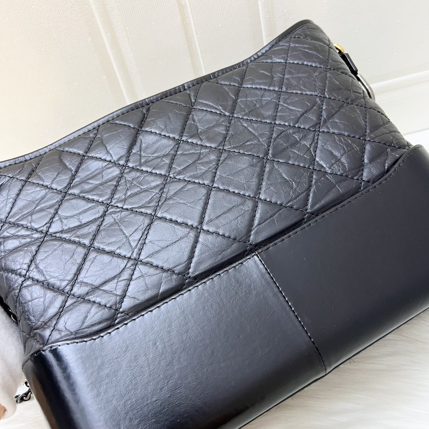 GLM-Medium (New Large) Gabrielle in Black Distressed Calfskin and 3 Tone HW