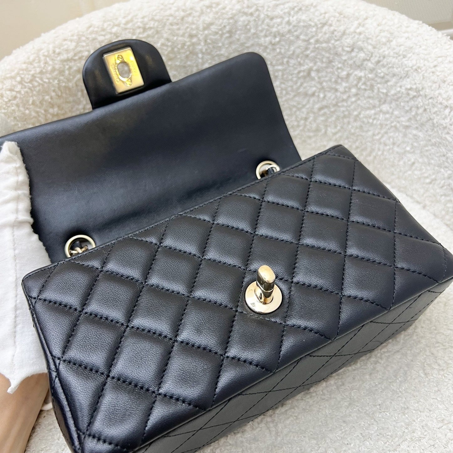 GLM-Classic Mini Rectangle Flap in Black Lambskin and LGHW (Model: A69900)