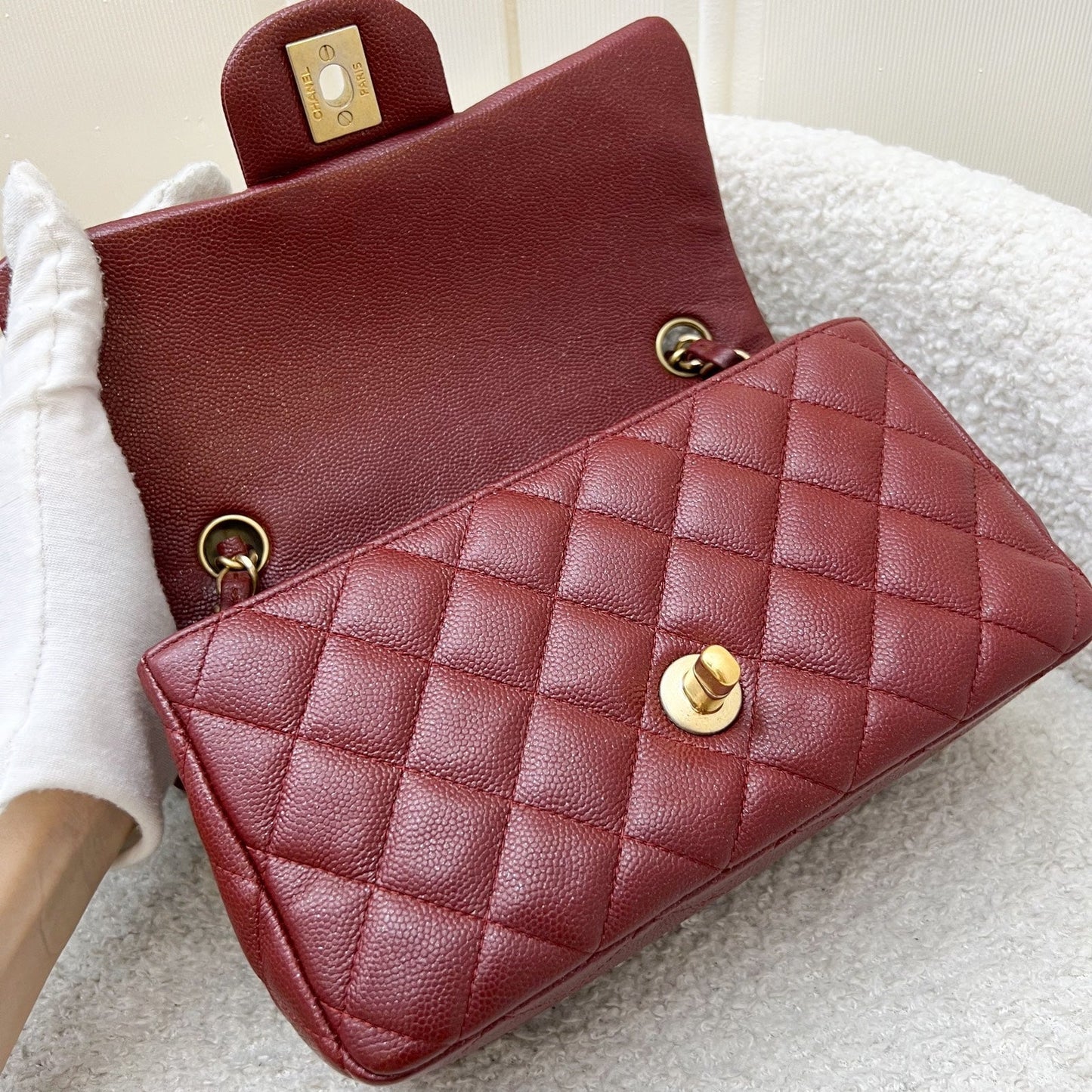 GLM-Classic Mini Rectangle Flap in 18C Iridescent Burgundy Caviar and AGHW