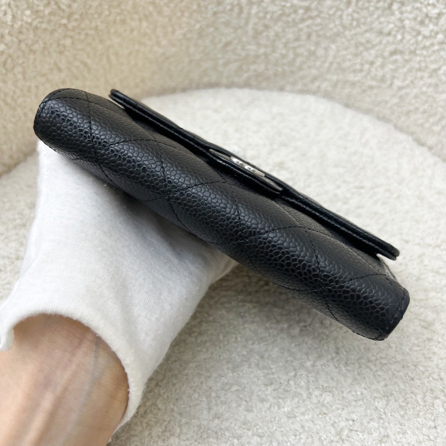GLM-Classic Medium Trifold Wallet in Black Caviar and SHW
