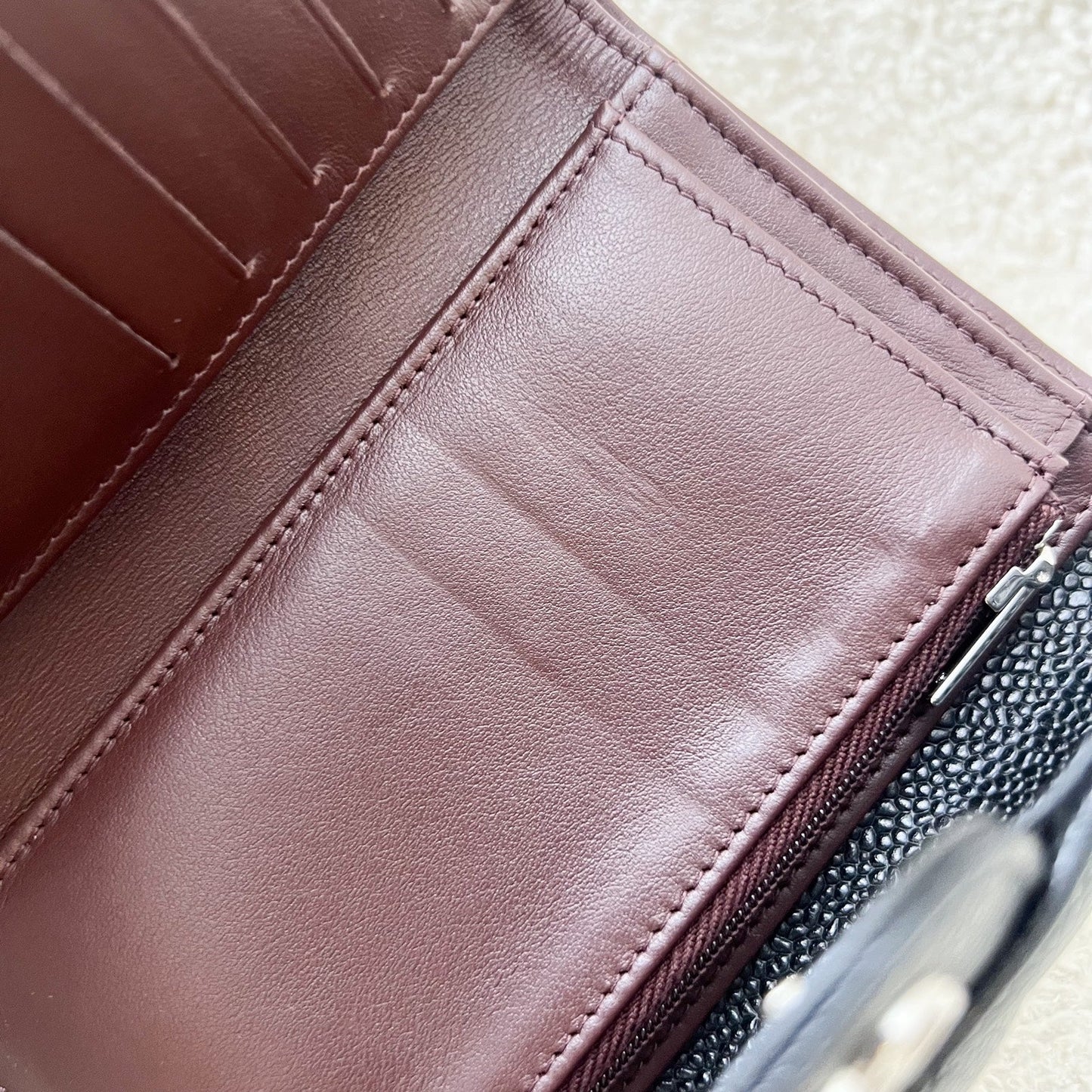 GLM-Classic Medium Trifold Wallet in Black Caviar and SHW