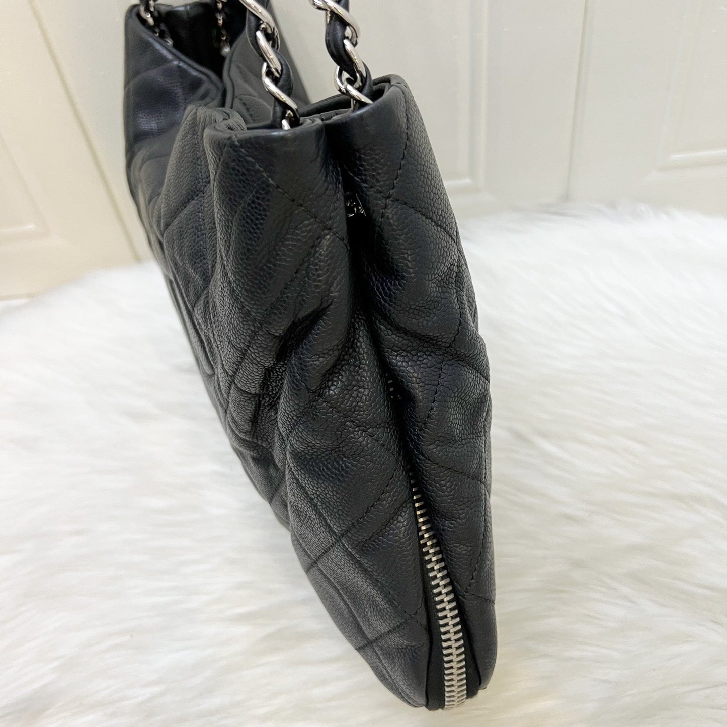 GLM-Timeless GLM- Tote Bag in Black Caviar and SHW