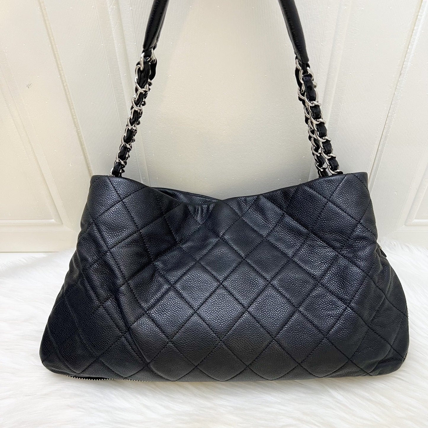 GLM-Timeless GLM- Tote Bag in Black Caviar and SHW