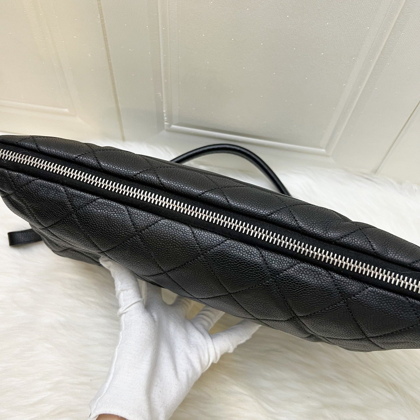 GLM-Timeless GLM- Tote Bag in Black Caviar and SHW
