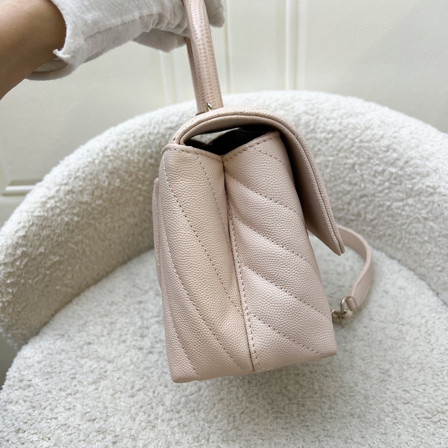 GLM-Small Coco Handle in 20A Chevron Quilted Beige Pink Caviar and LGHW